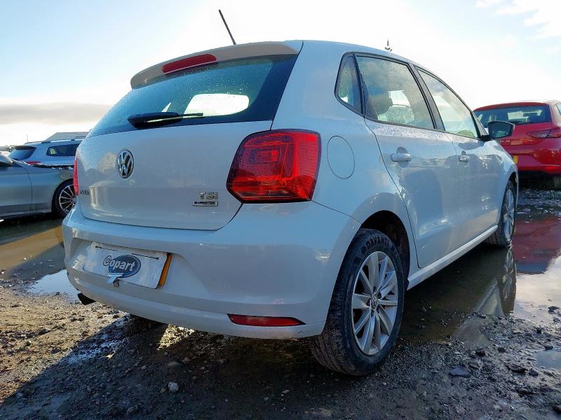 2015 VOLKSWAGEN POLO SE TSI 