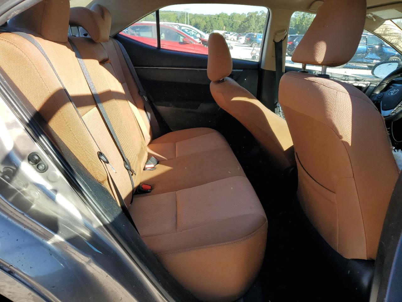 2015 Toyota Corolla L VIN: 2T1BURHE4FC427021 Lot: 81948645