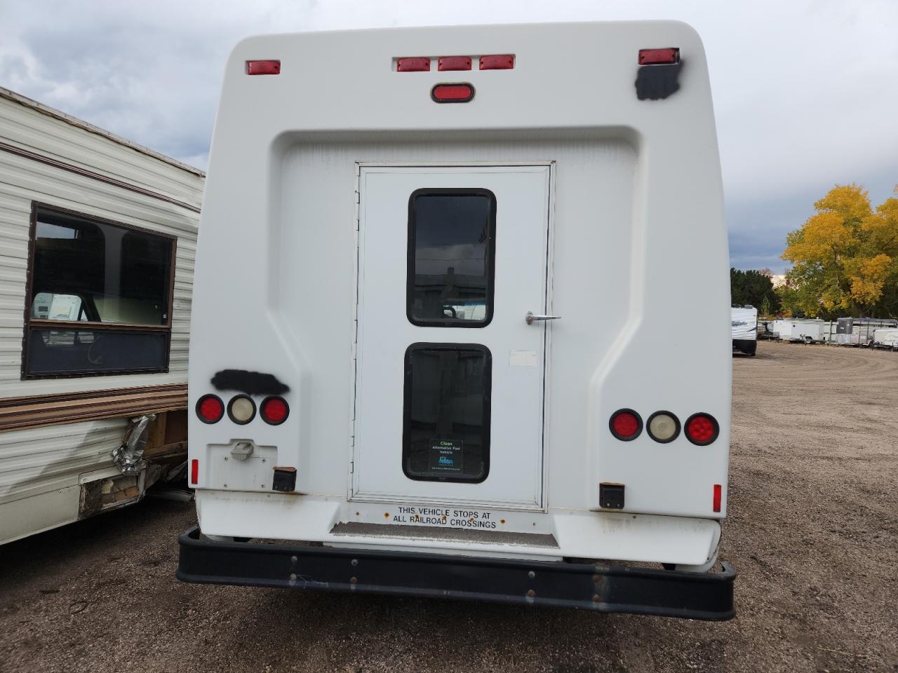 2009 Ford Econoline E450 Super Duty Cutaway Van VIN: 1FDFE45L99DA92927 Lot: 87301265