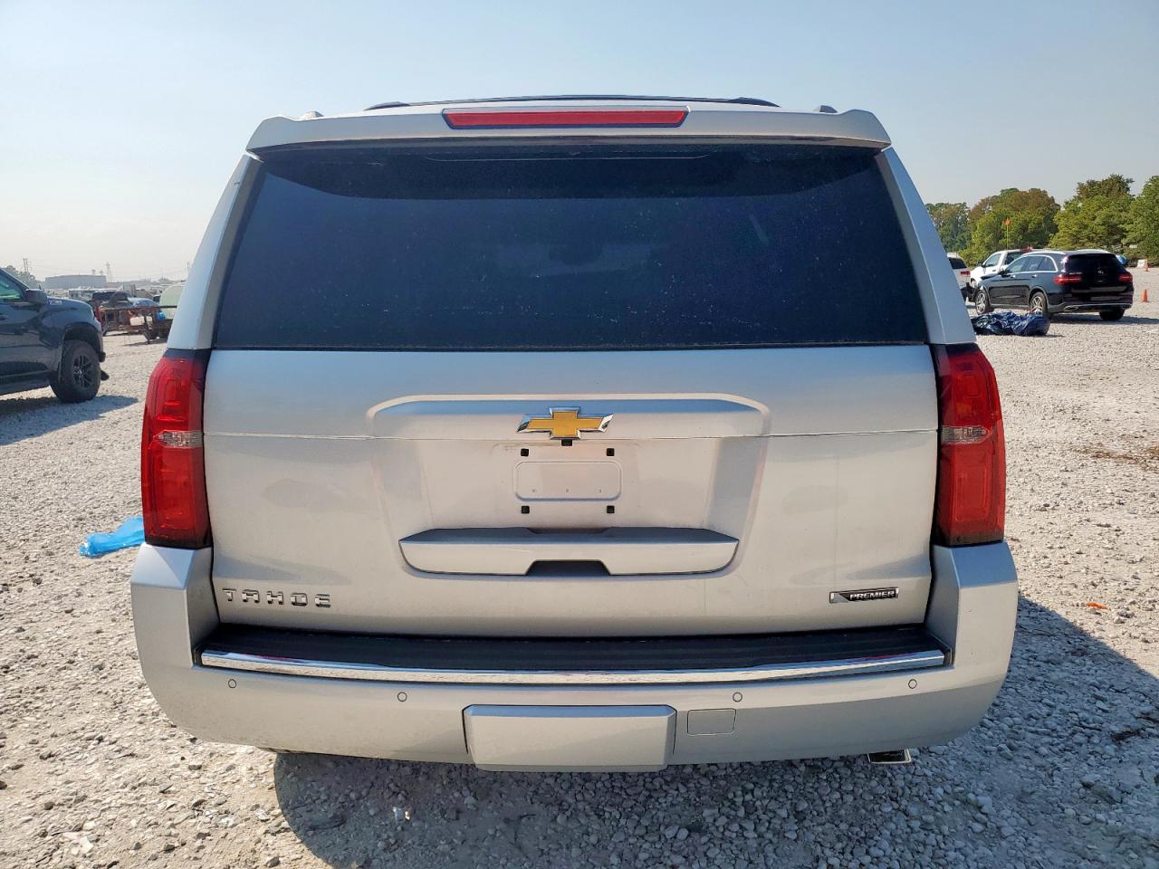 2018 Chevrolet Tahoe C1500 Premier VIN: 1GNSCCKC2JR145070 Lot: 84743725