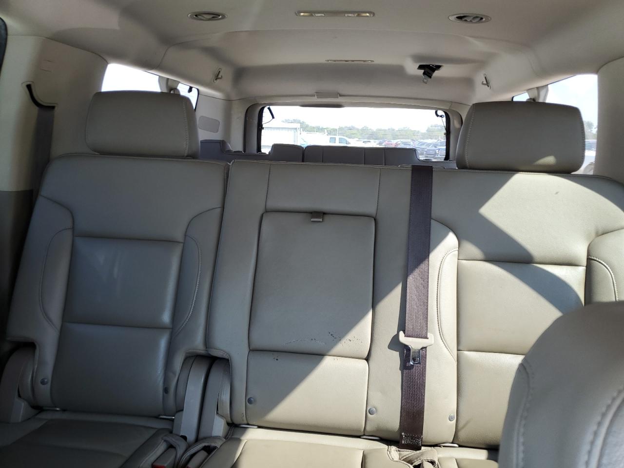 2017 Chevrolet Suburban C1500 Lt VIN: 1GNSCHKC9HR164139 Lot: 82428315