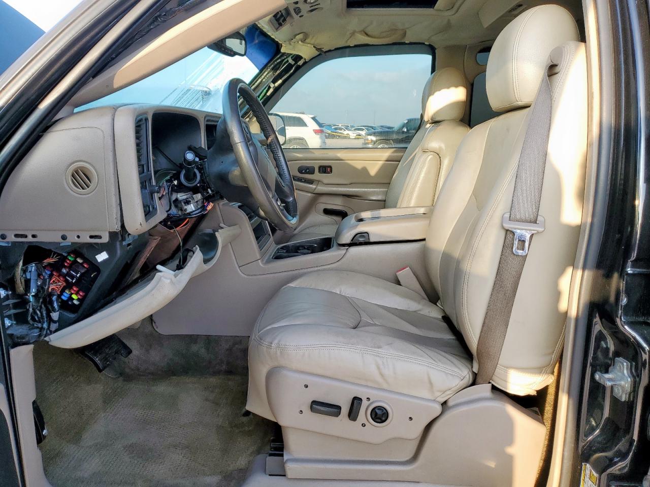 2004 Chevrolet Tahoe C1500 VIN: 1GNEC13Z94R298490 Lot: 90260905