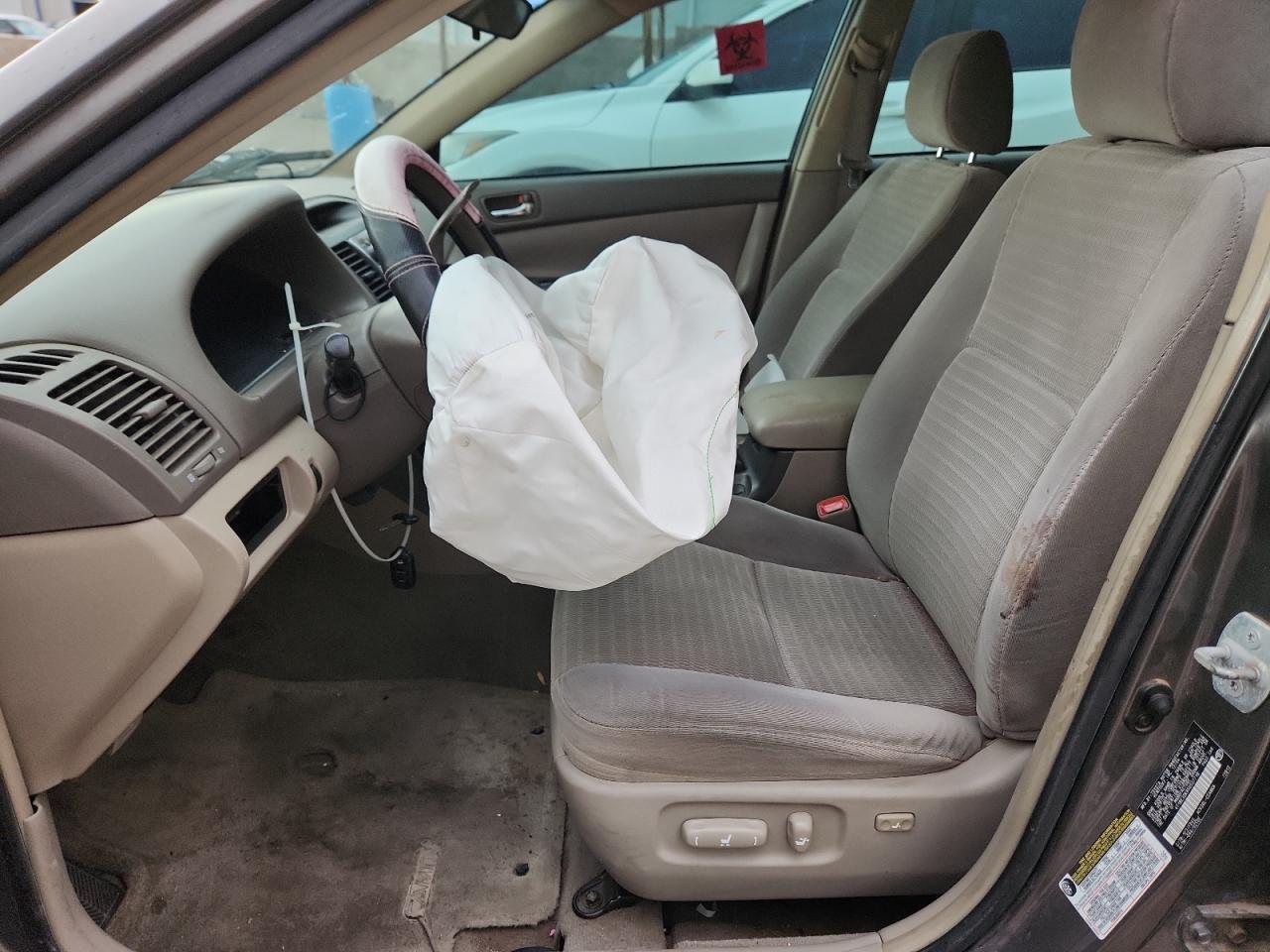 2005 Toyota Camry Le VIN: 4T1BE32K95U527718 Lot: 85931475