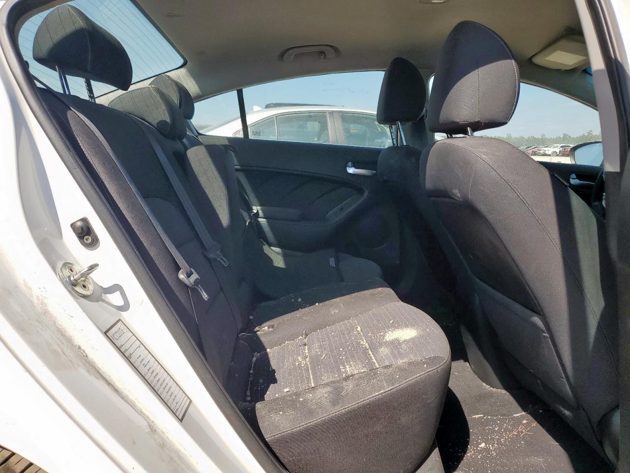 2018 Kia Forte Lx VIN: 3KPFL4A73JE245596 Lot: 86475195