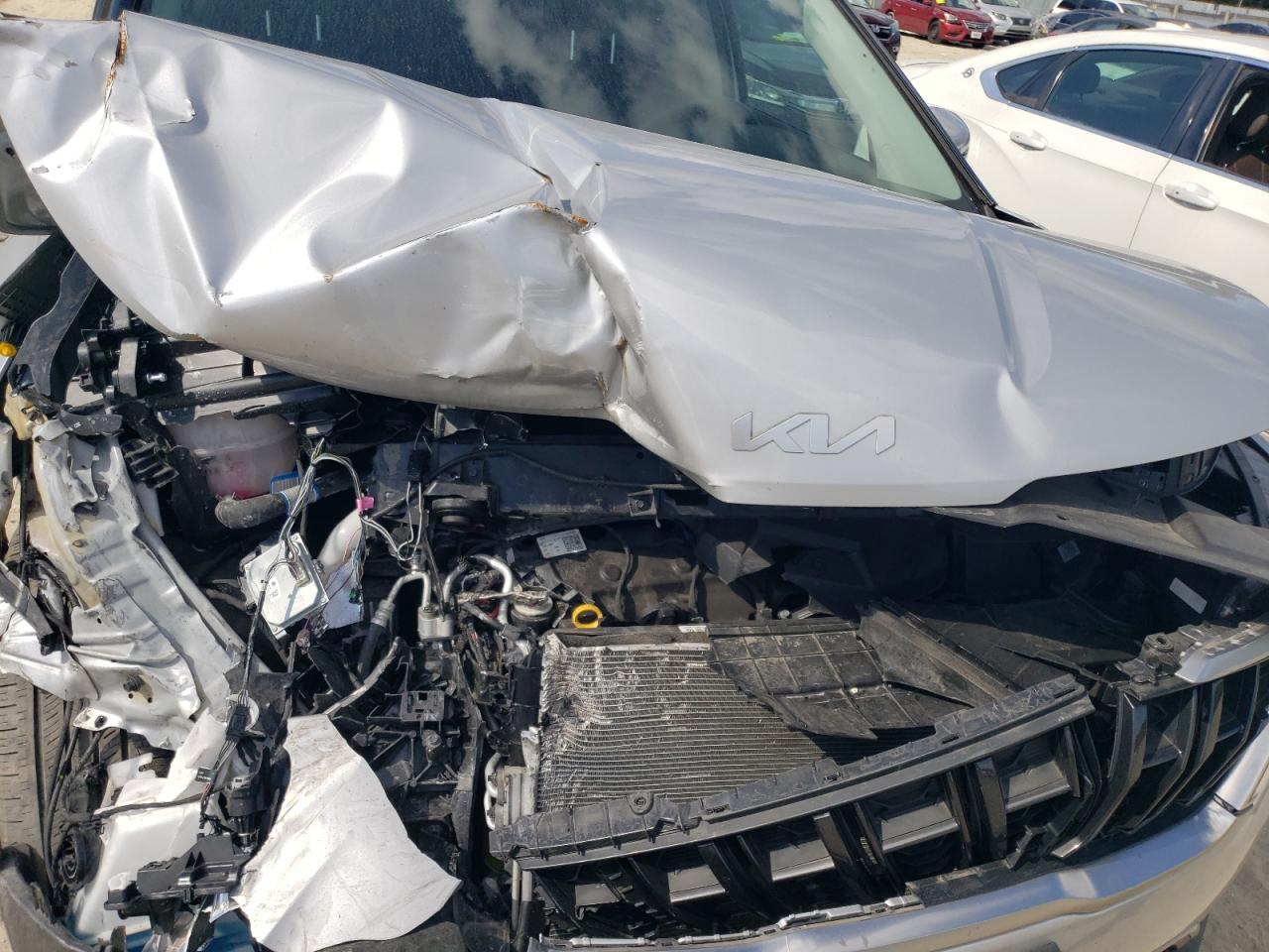 2023 Kia Carnival Lx VIN: KNDNB4H32P6248747 Lot: 84922405