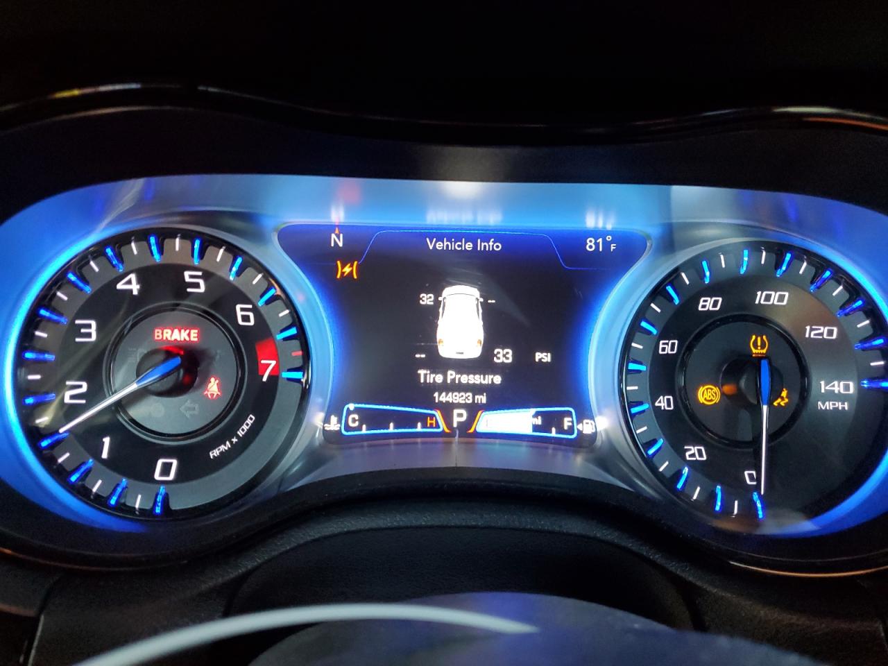 2019 Chrysler 300 S VIN: 2C3CCABG2KH555524 Lot: 87027495