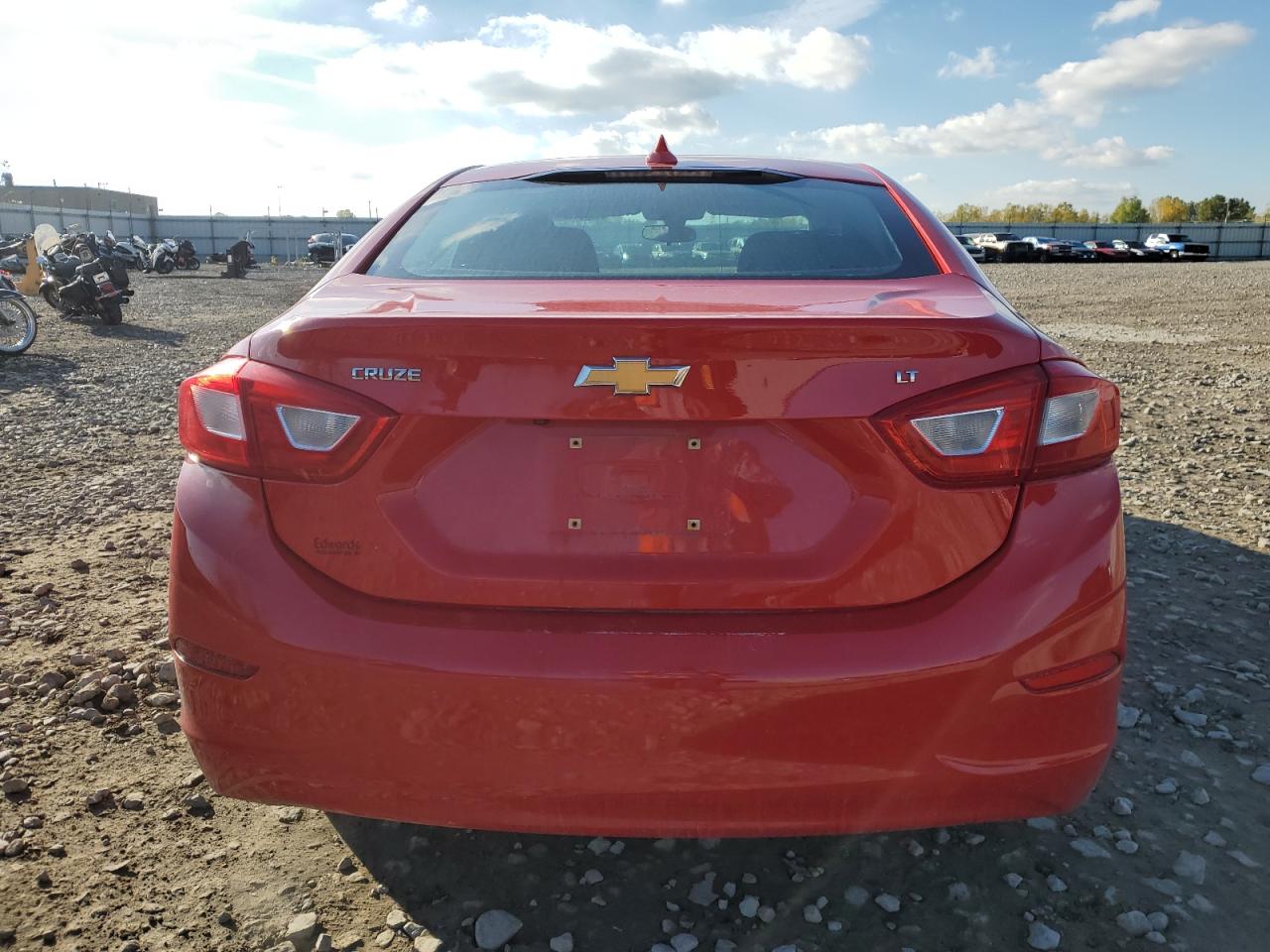 2017 Chevrolet Cruze Lt VIN: 1G1BE5SM8H7112399 Lot: 85875455