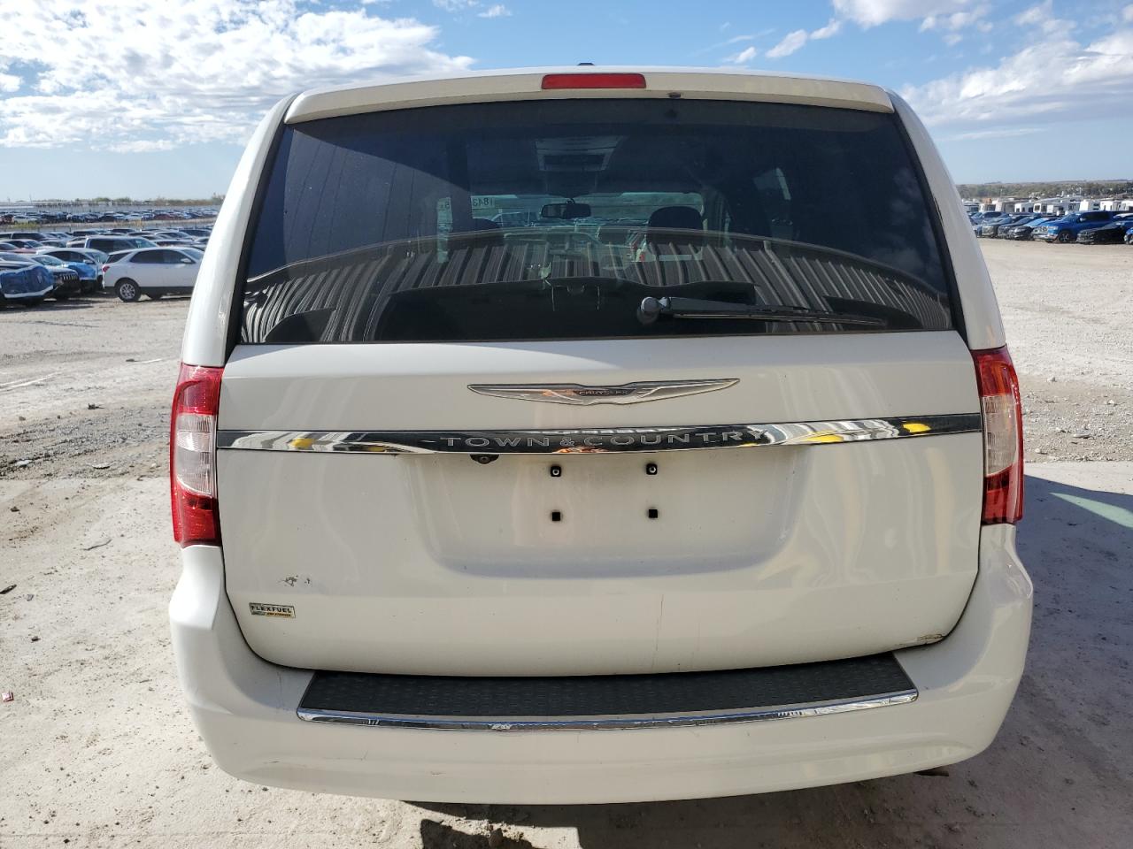 2014 Chrysler Town & Country Touring VIN: 2C4RC1BG1ER382888 Lot: 84355025