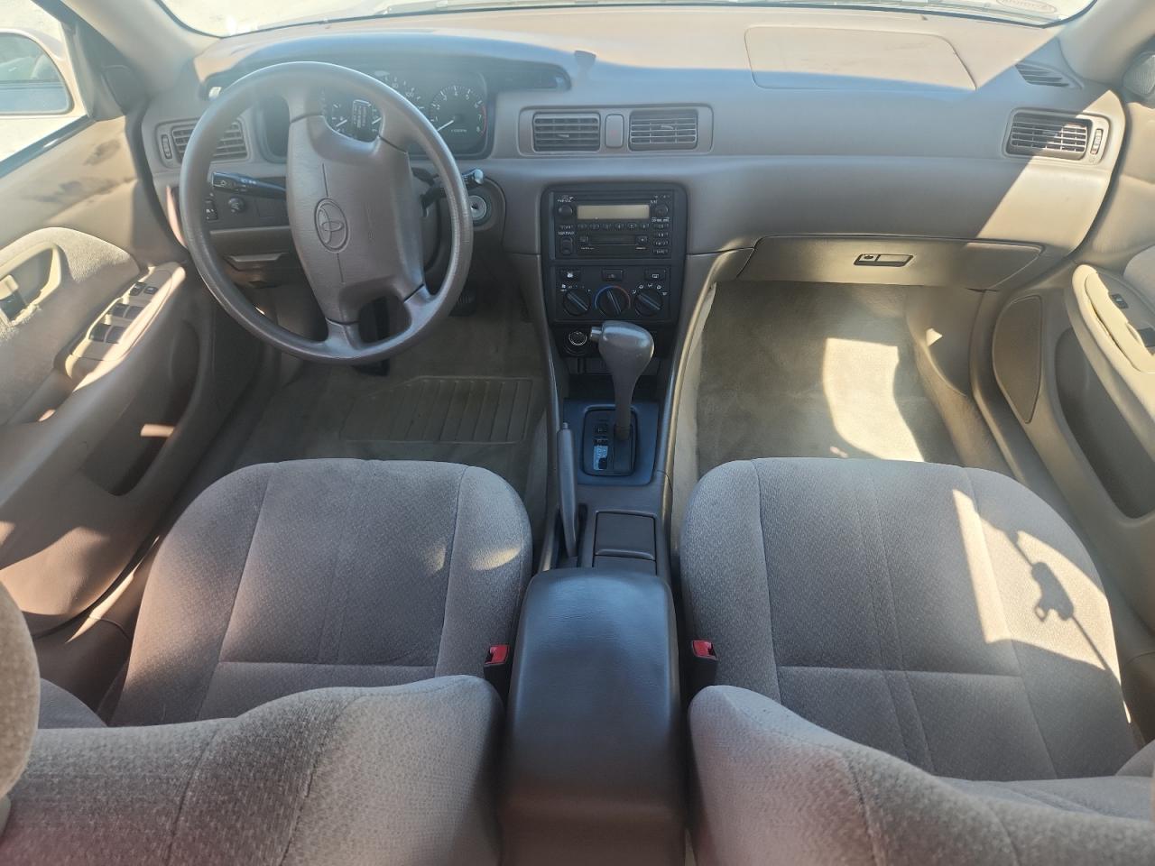 2000 Toyota Camry Ce VIN: 4T1BG22K9YU628850 Lot: 84764285