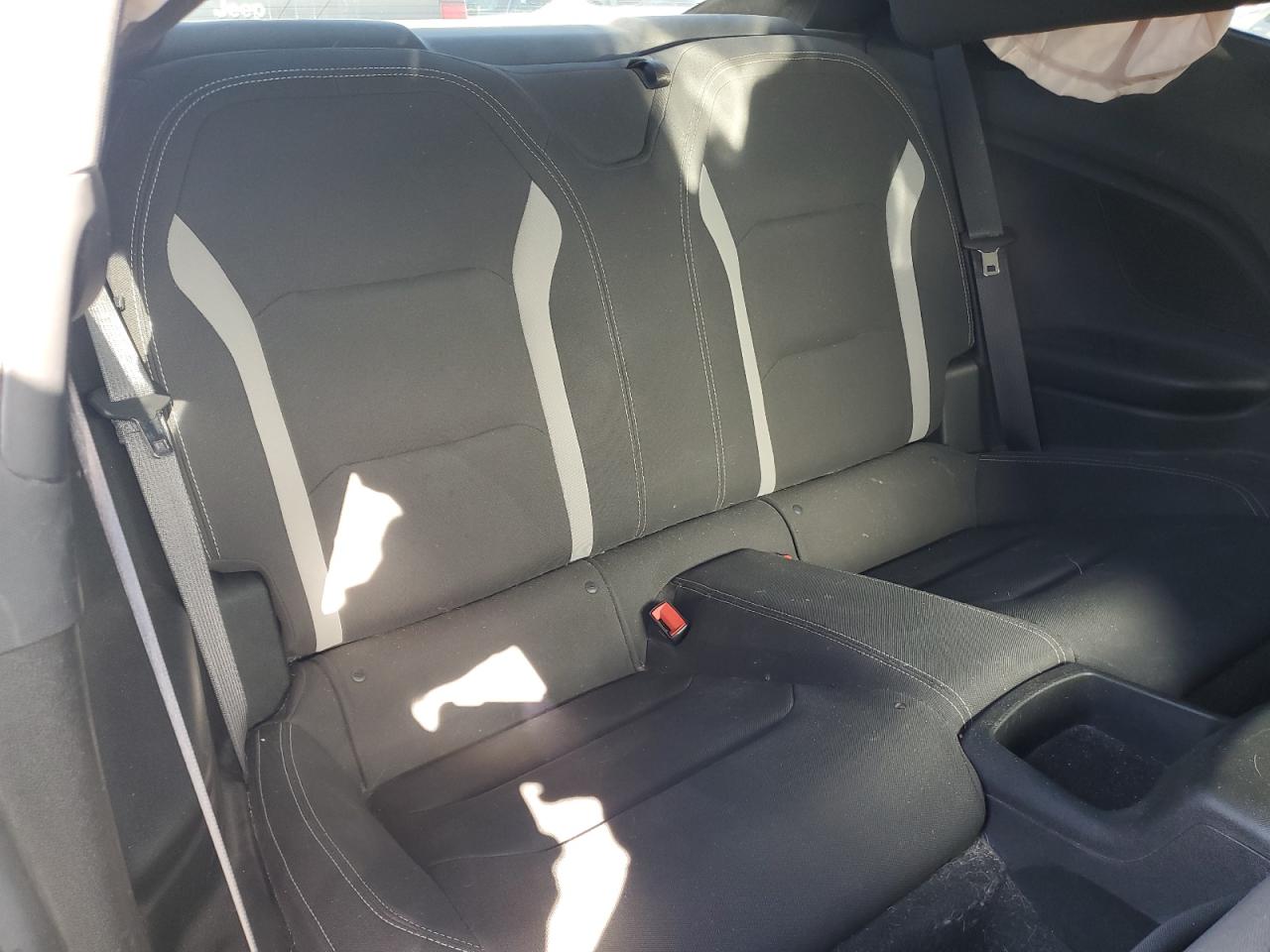 2018 Chevrolet Camaro Lt VIN: 1G1FB1RS9J0147135 Lot: 84593835