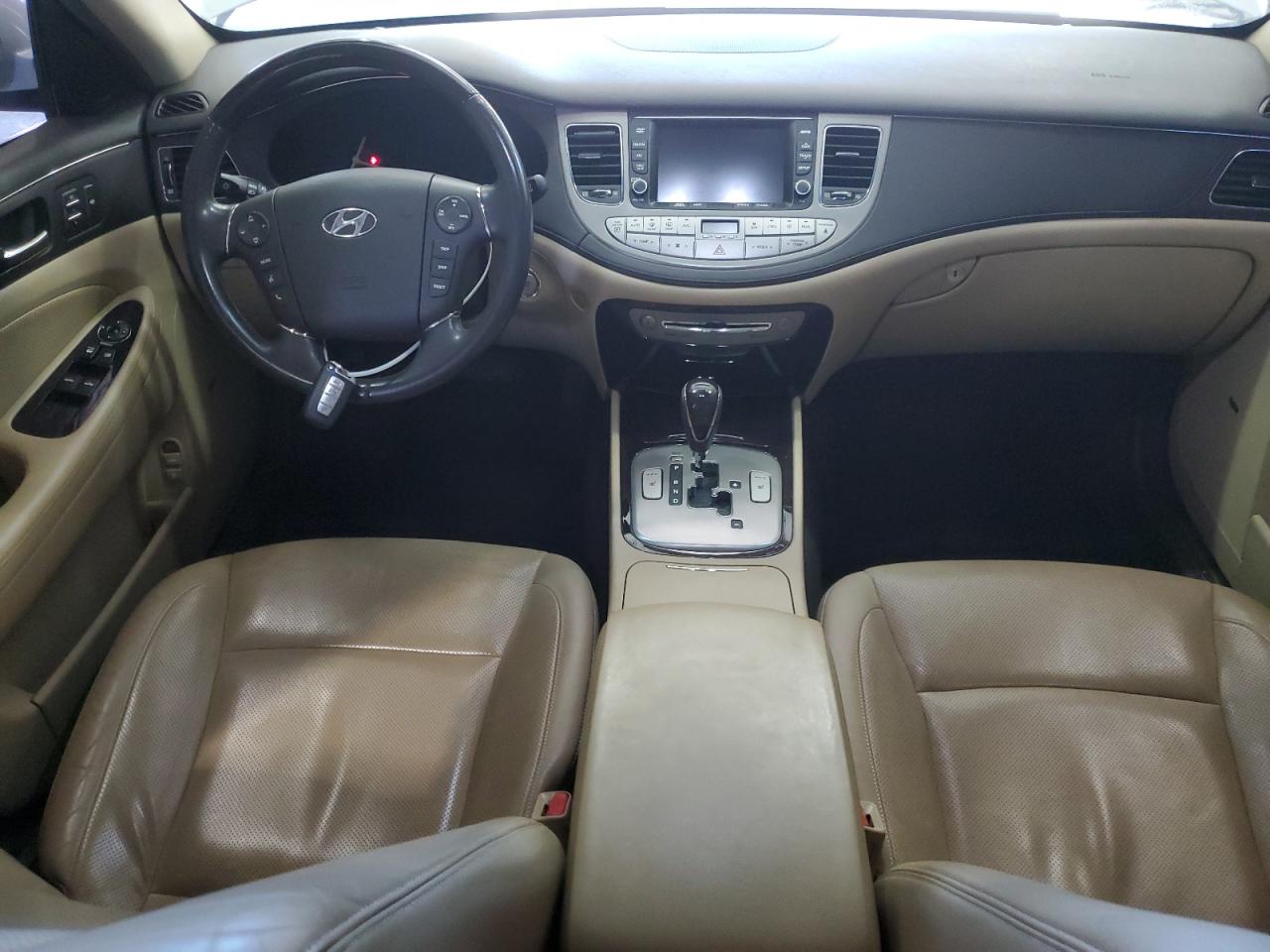 2010 Hyundai Genesis VIN: KMHGC4DF2AU092519 Lot: 82191915