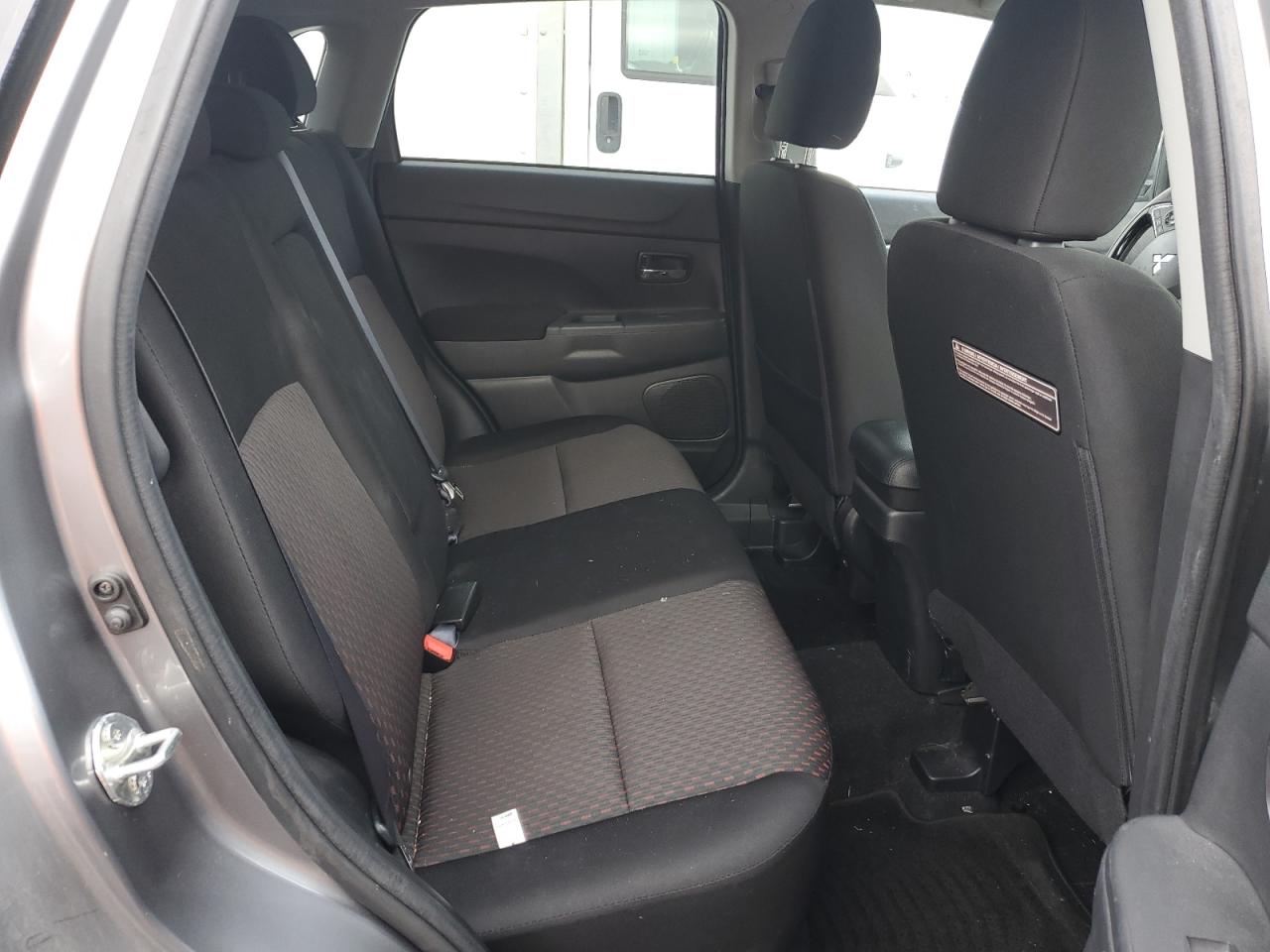 2018 Mitsubishi Outlander Sport Es VIN: JA4AR3AU7JU014897 Lot: 89884155