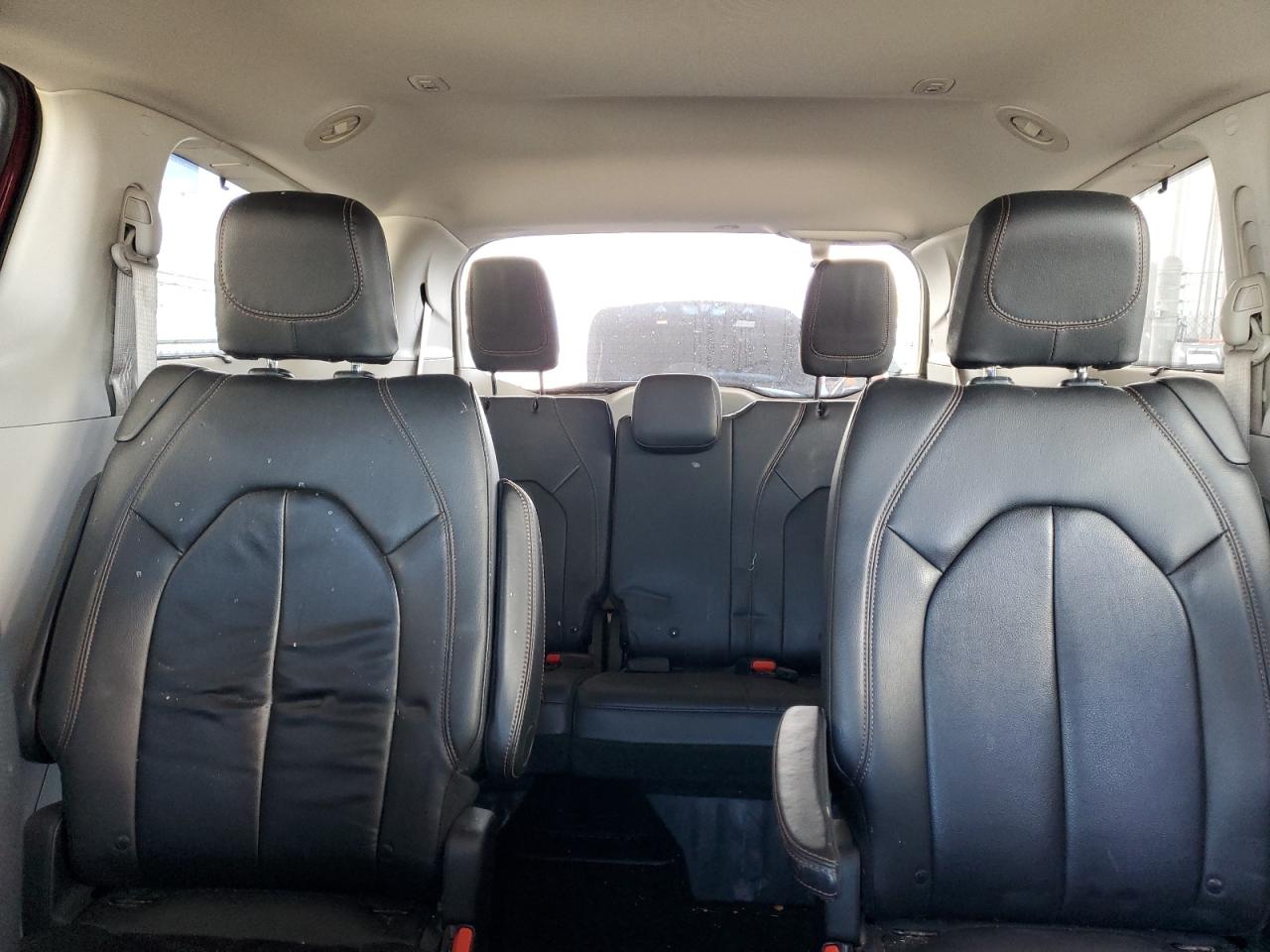 2017 Chrysler Pacifica Touring L VIN: 2C4RC1BG8HR665616 Lot: 82558185