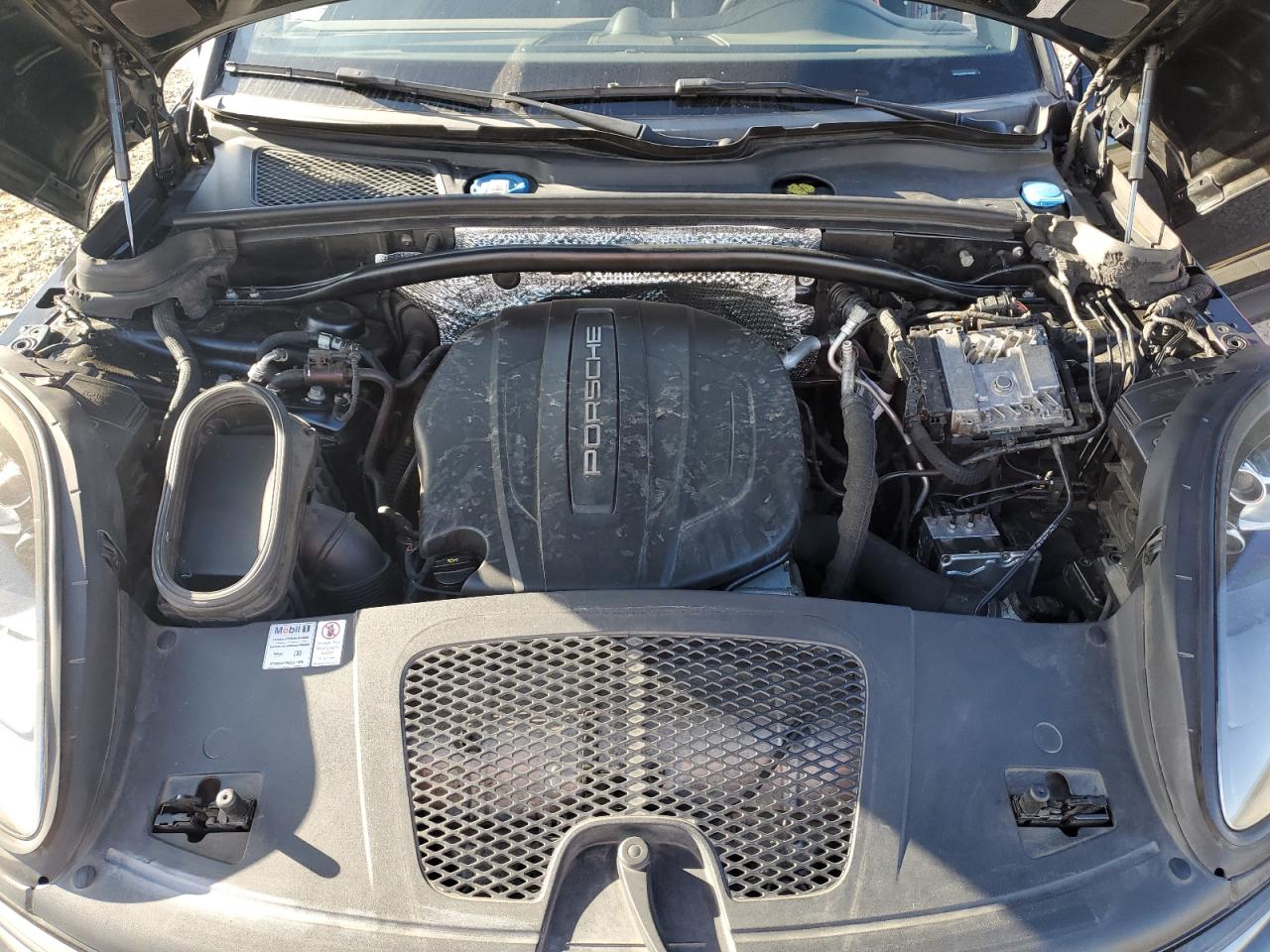 2019 Porsche Macan VIN: WP1AA2A59KLB01450 Lot: 91115695