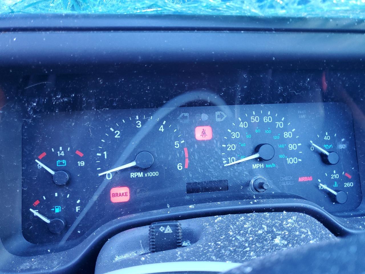 2000 Jeep Wrangler / Tj Sport VIN: 1J4FA49S4YP787048 Lot: 89512355