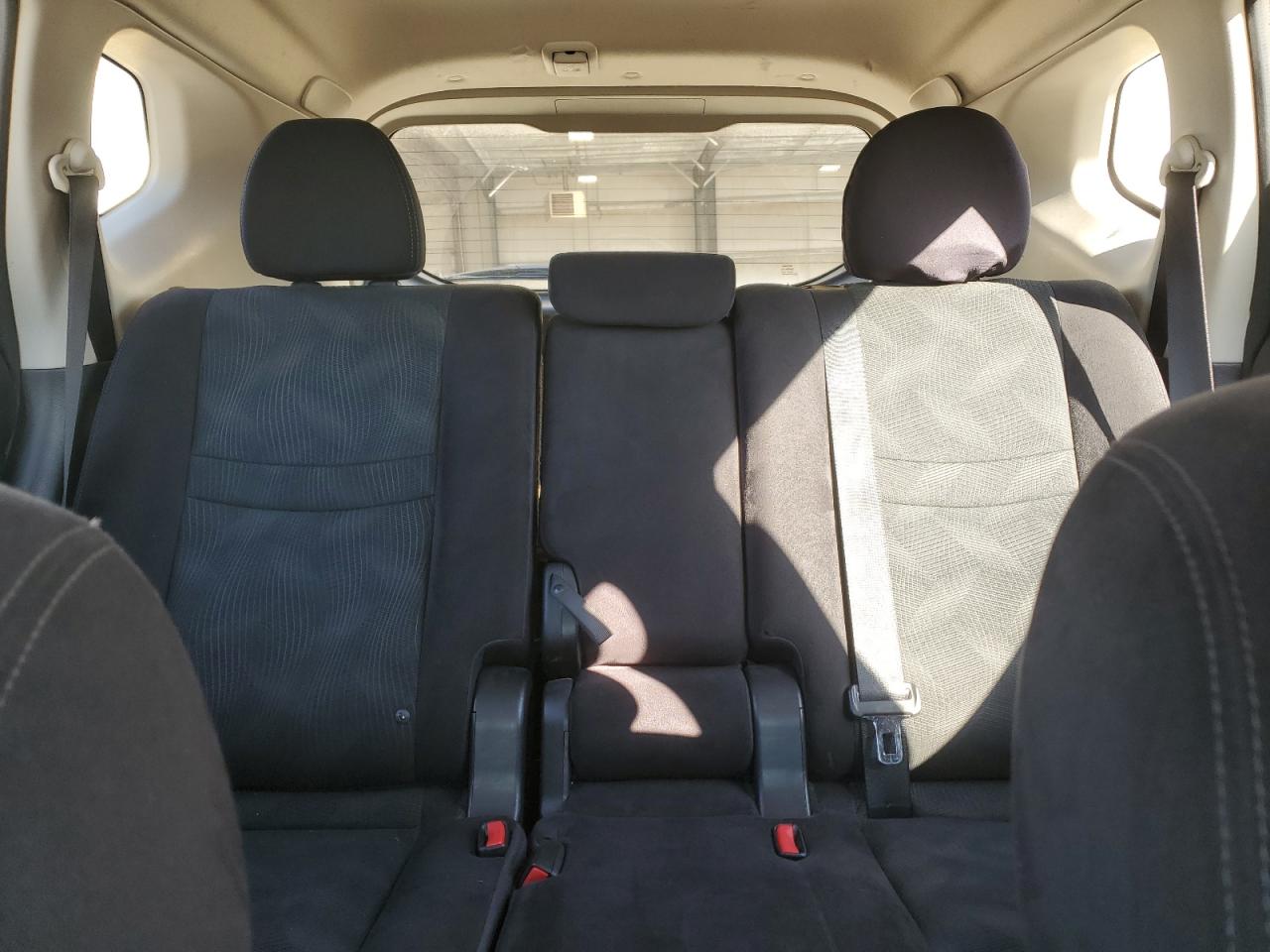 2014 Nissan Rogue S VIN: 5N1AT2MV7EC786636 Lot: 85718895