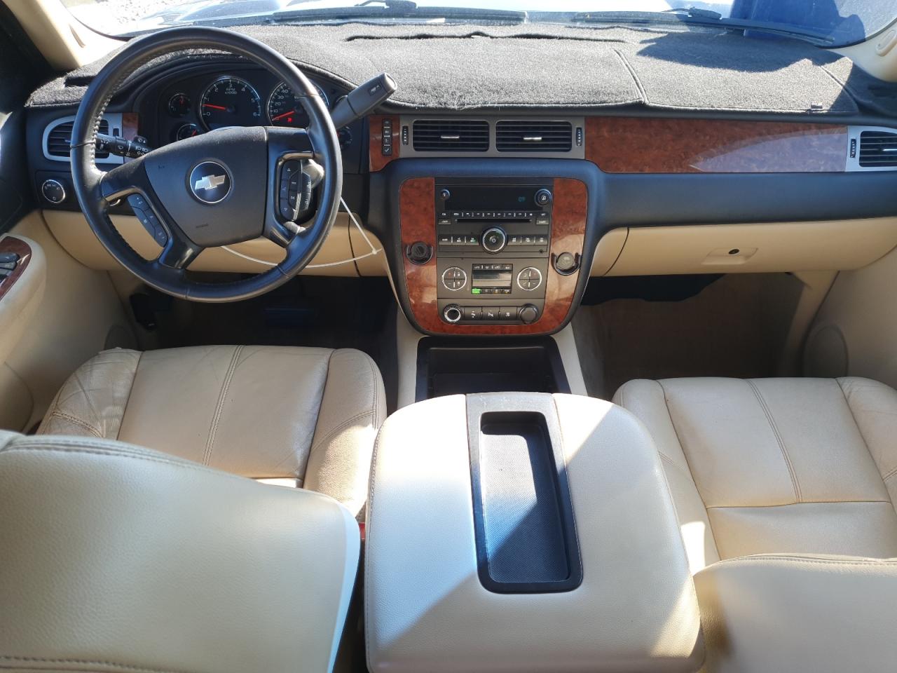 2008 Chevrolet Suburban K1500 Ls VIN: 3GNFK16398G303305 Lot: 82225365