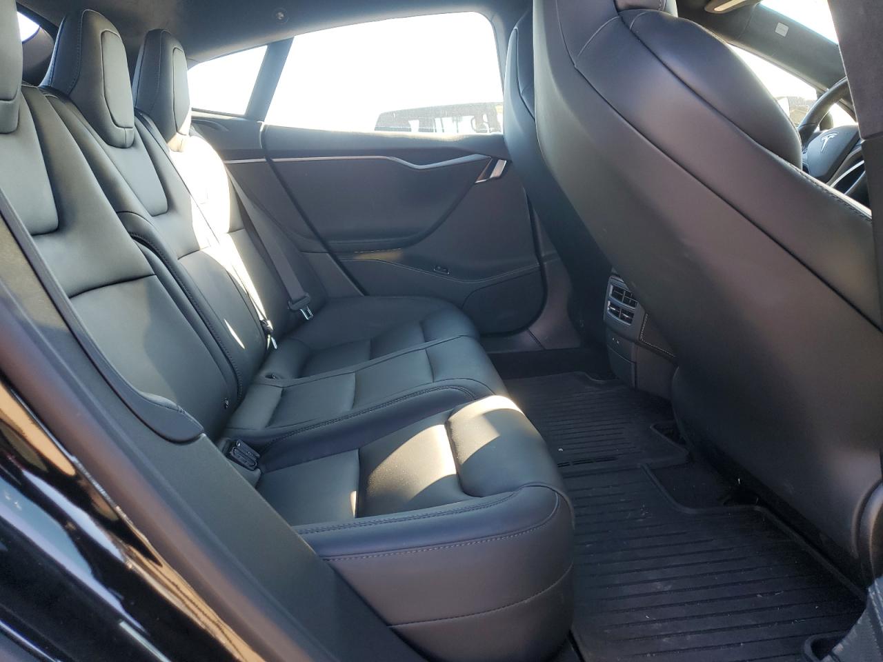 2020 Tesla Model S VIN: 5YJSA1E23LF359614 Lot: 82582125