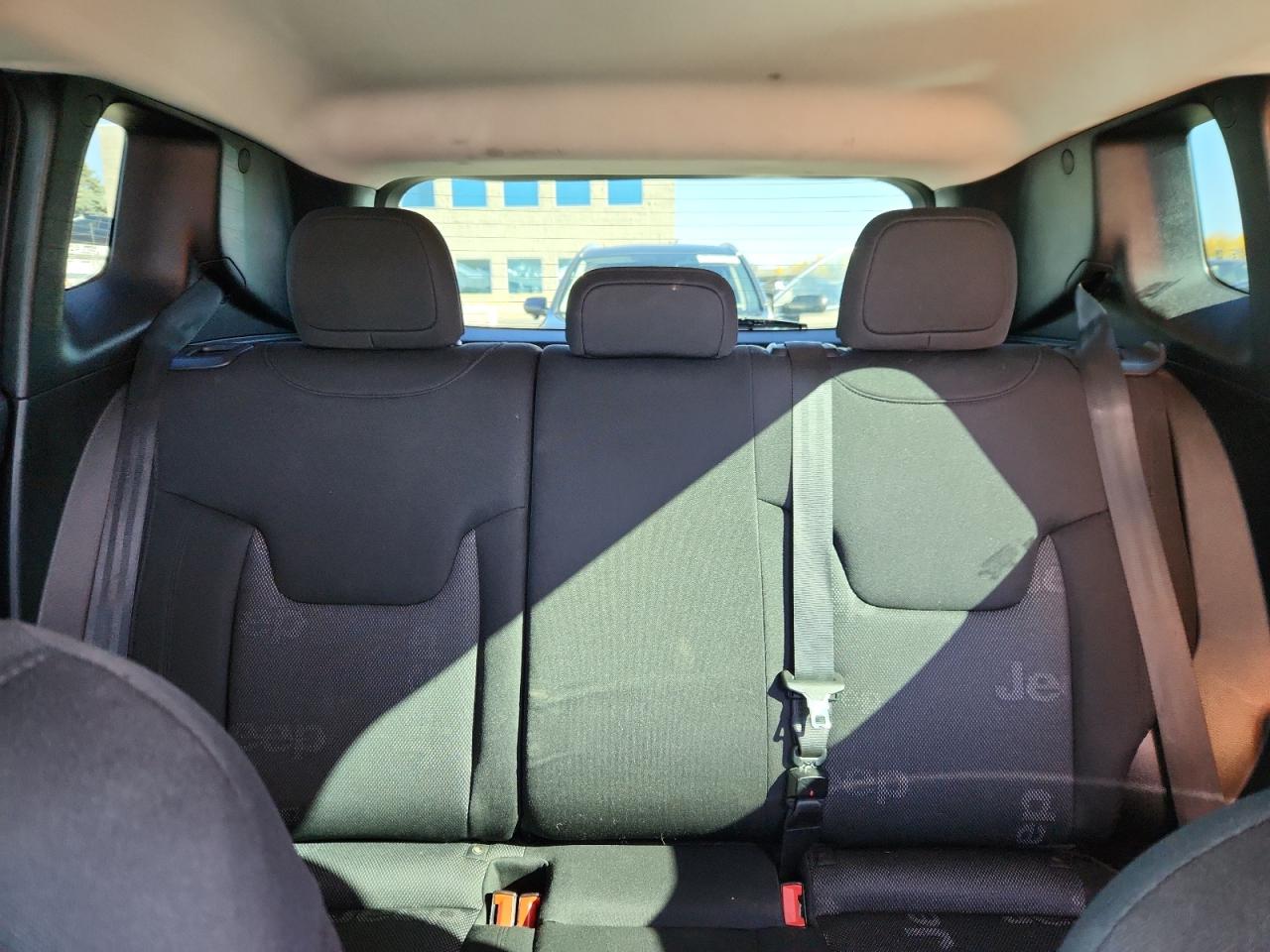 2016 Jeep Renegade Sport VIN: ZACCJBAT4GPD30775 Lot: 90510875