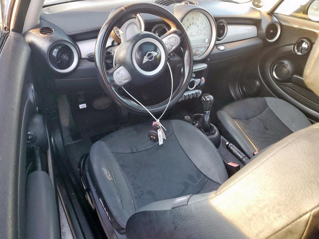 2010 Mini Cooper VIN: WMWMF3C50ATZ23875 Lot: 84464635