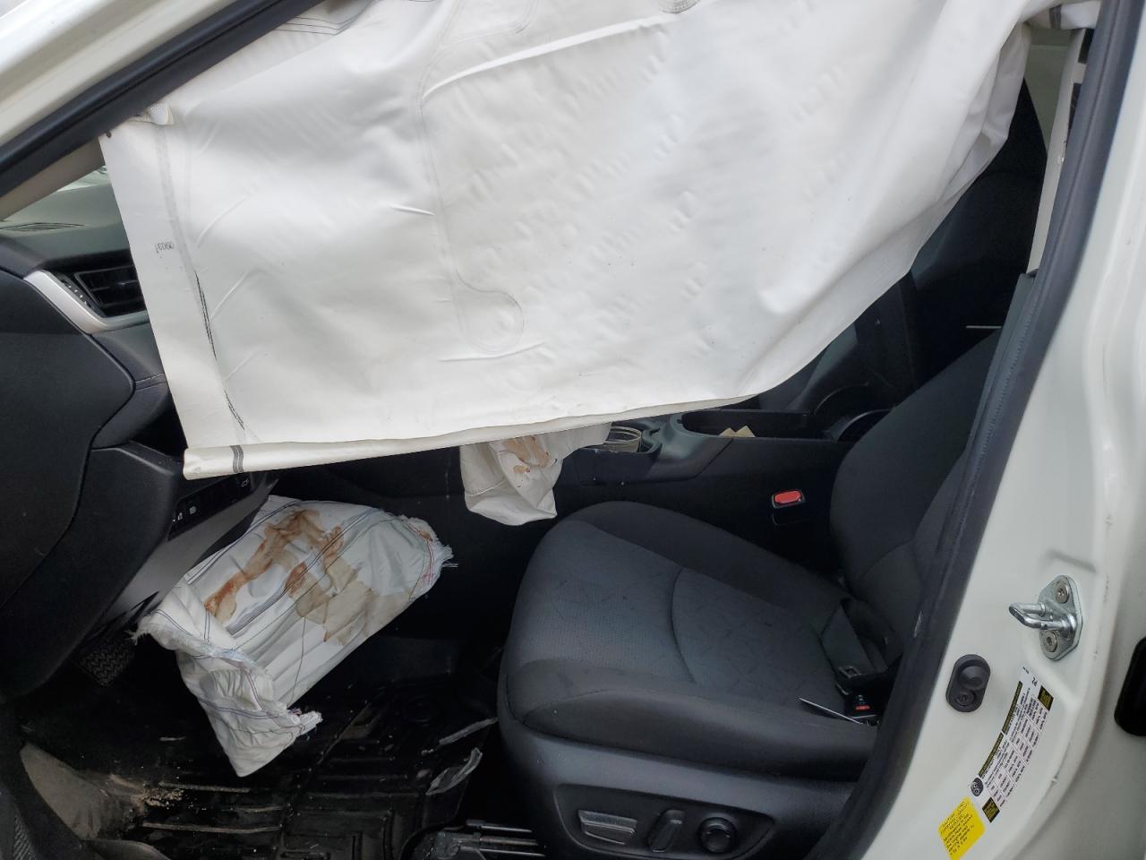 2022 Toyota Rav4 Xle VIN: 2T3W1RFV4NC182613 Lot: 85372395