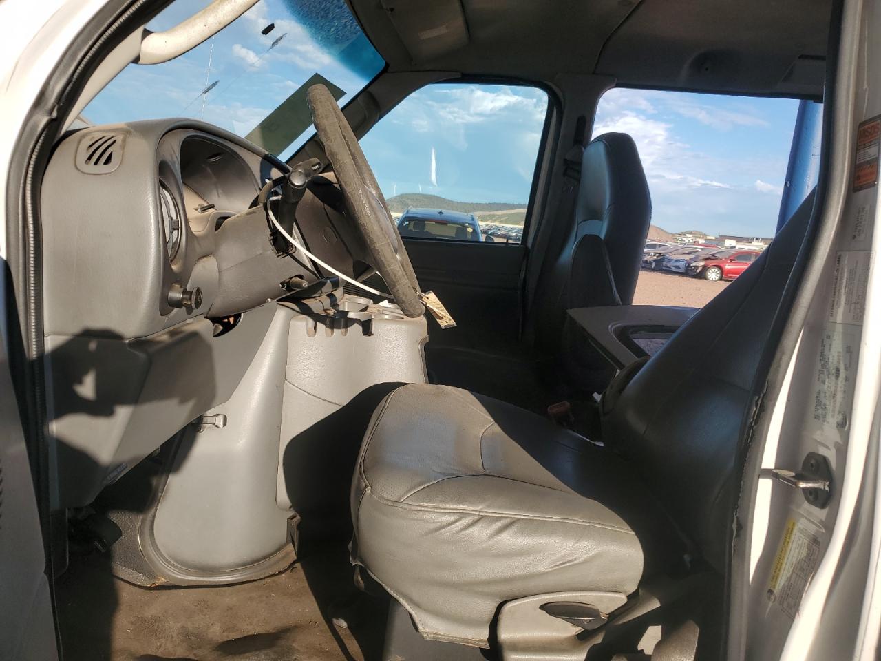 2005 Ford Econoline E250 Van VIN: 1FTNE24L25HB09284 Lot: 68901455