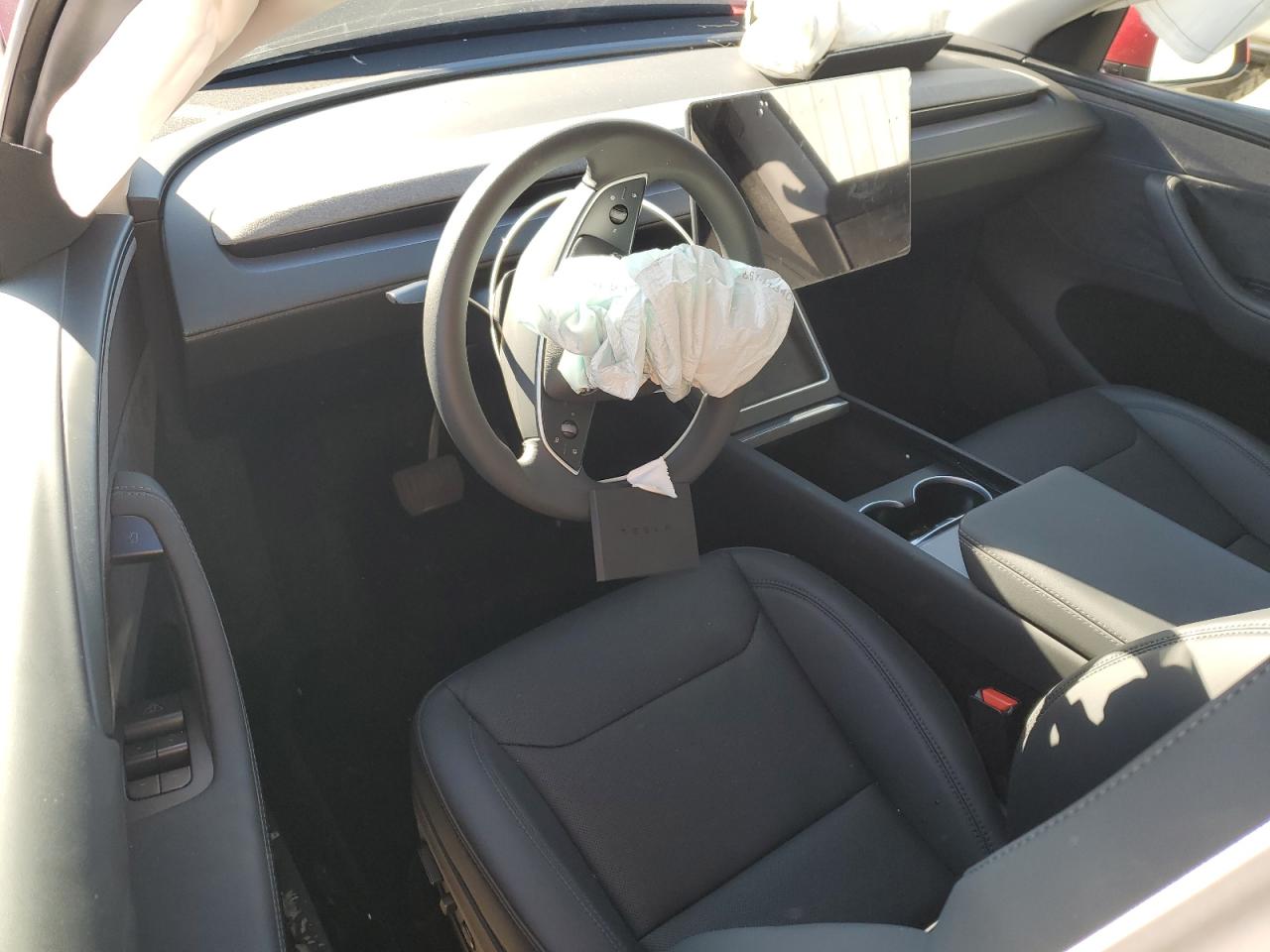 2026 Tesla Model Y VIN: 7SAYGDEE7TA453127 Lot: 86801435