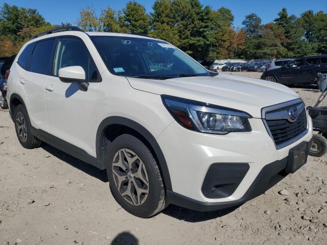  SUBARU FORESTER 2019 Белы