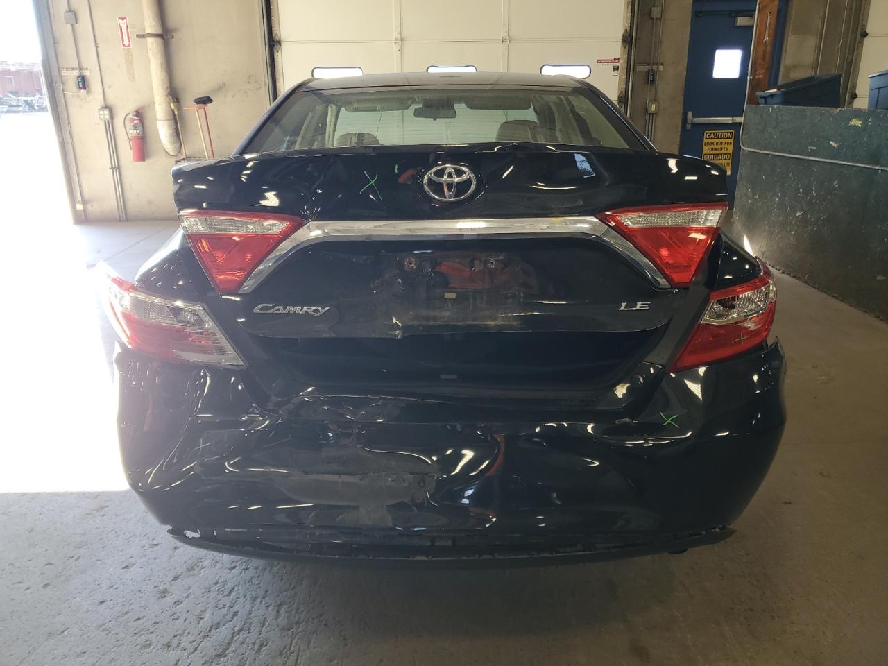 2016 Toyota Camry Le VIN: 4T4BF1FK4GR538498 Lot: 86121205