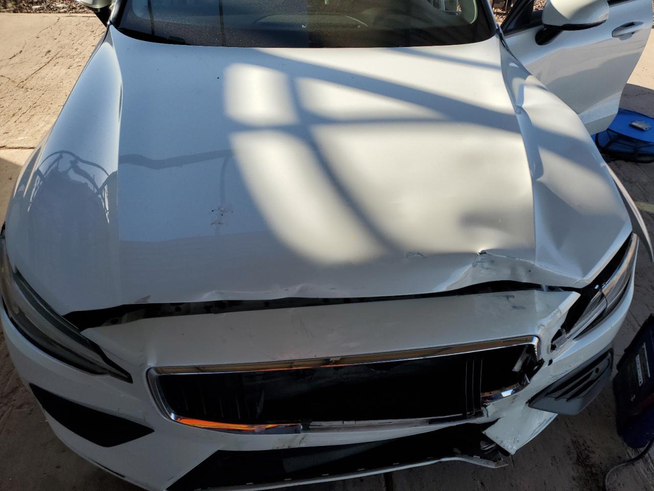 2019 Volvo S60 T5 Momentum VIN: 7JR102FK9KG008117 Lot: 82717985