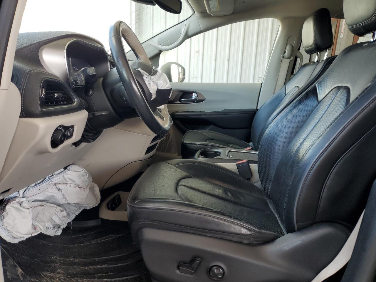 2019 Chrysler Pacifica Limited VIN: 2C4RC1GG7KR667440 Lot: 85359885