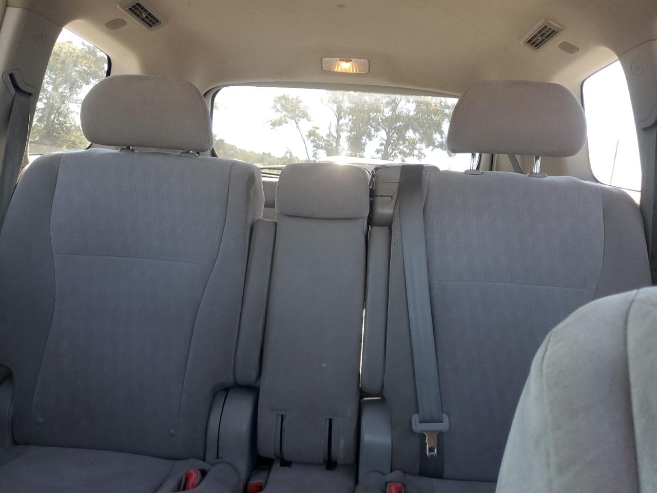 2011 Toyota Highlander Base VIN: 5TDZA3EH1BS016504 Lot: 82490405