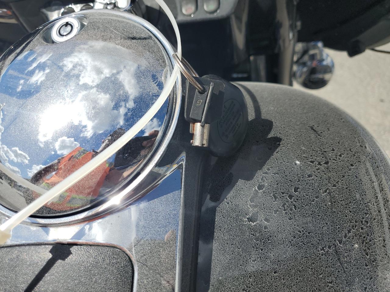 2013 Harley-Davidson Flhtk Electra Glide Ultra Limited VIN: 1HD1KEM13DB610224 Lot: 82203935