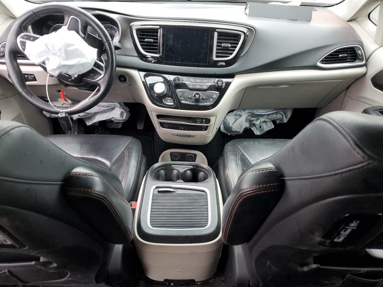 2020 Chrysler Pacifica Touring L Plus VIN: 2C4RC1EG2LR123822 Lot: 90518805