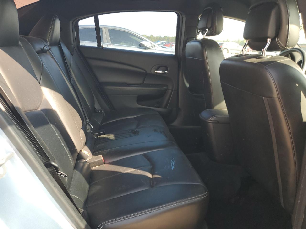 2014 Chrysler 200 Limited VIN: 1C3CCBCG1EN197977 Lot: 89825825