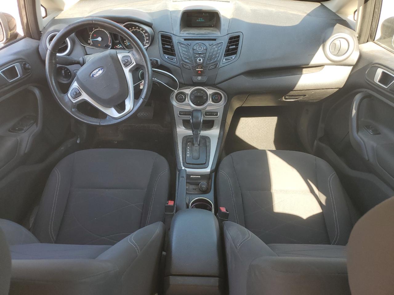 2015 Ford Fiesta Se VIN: 3FADP4BJ3FM213241 Lot: 82271435