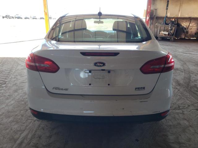  FORD FOCUS 2016 Белы