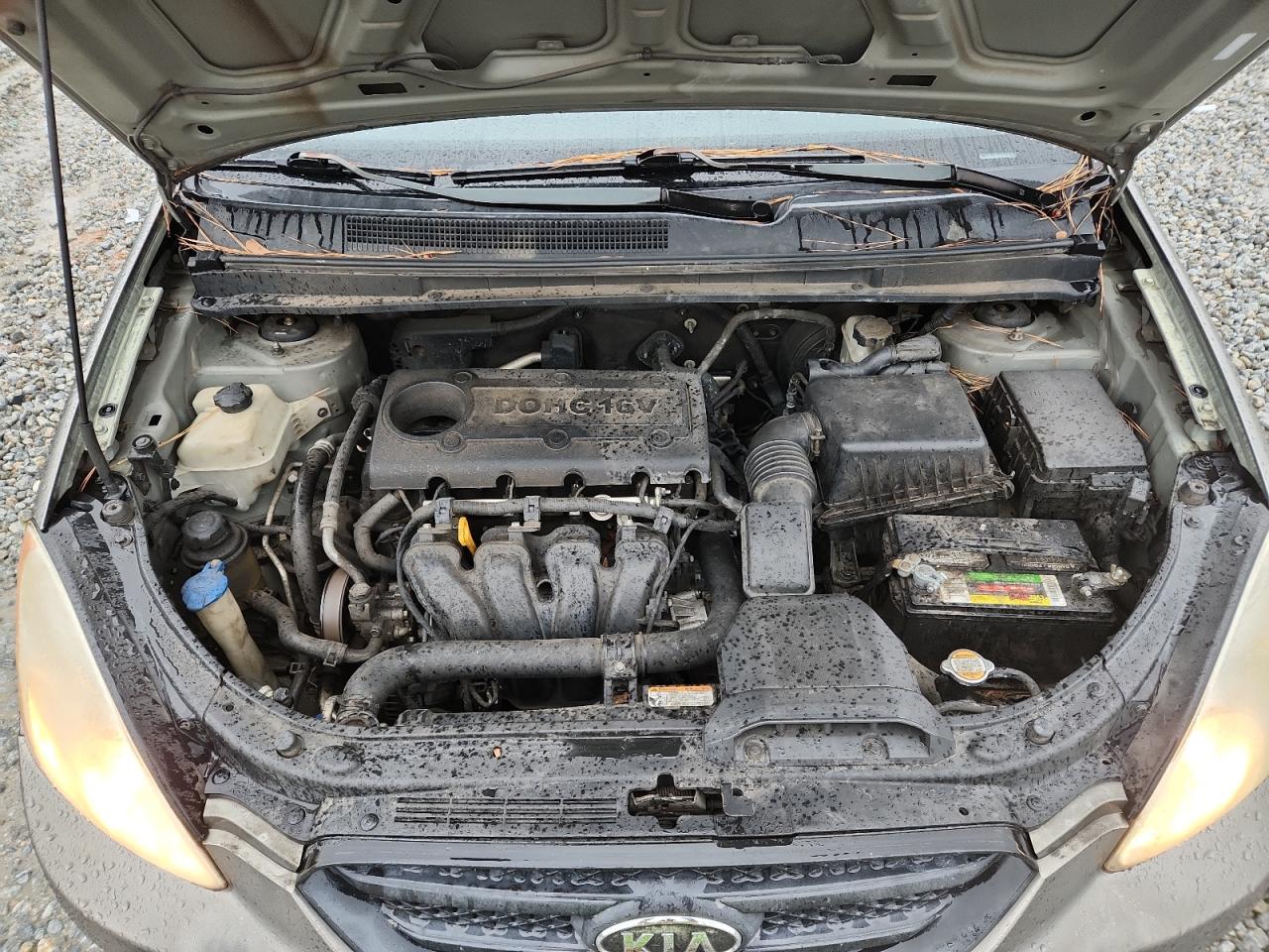 2009 Kia Rondo Base VIN: KNAFG528197240746 Lot: 82657525