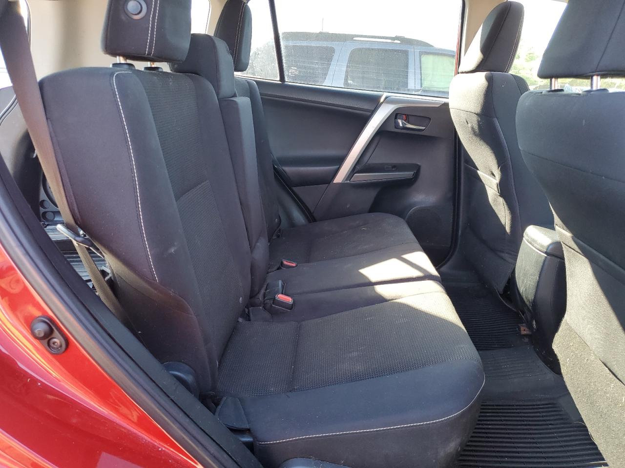 2017 Toyota Rav4 Xle VIN: JTMRFREV0HJ120188 Lot: 86244915