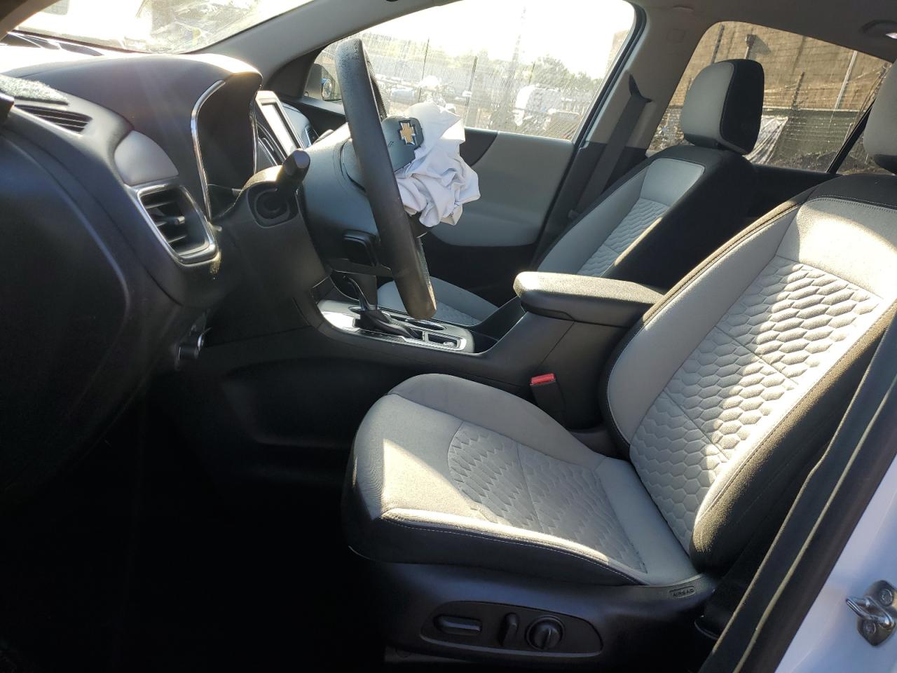 2019 Chevrolet Equinox Ls VIN: 3GNAXHEV7KS562743 Lot: 81970105