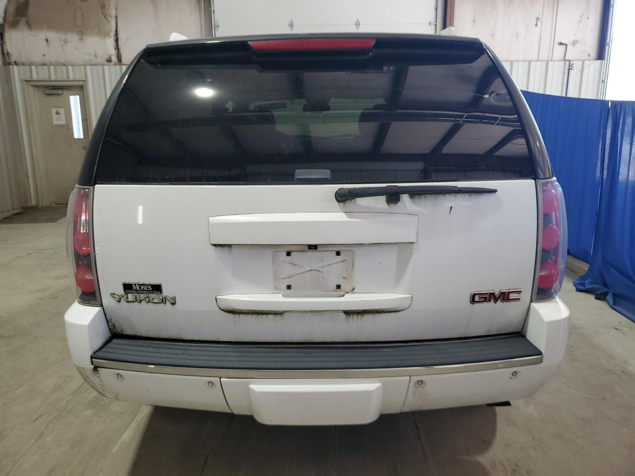 2008 GMC Yukon Denali VIN: 1GKFK63888J141398 Lot: 84635285