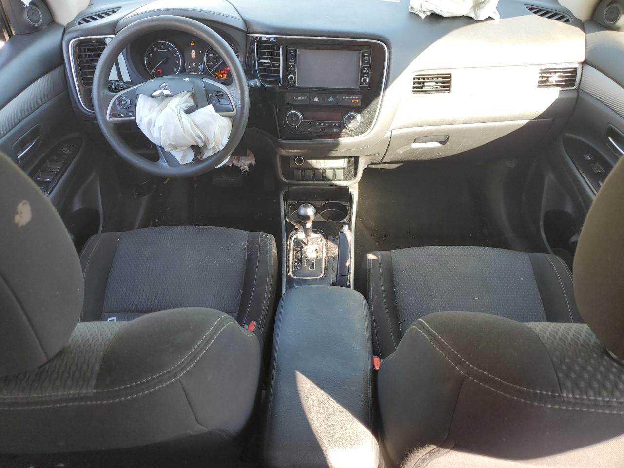 2018 Mitsubishi Outlander Es VIN: JA4AD2A33JZ034406 Lot: 86531775