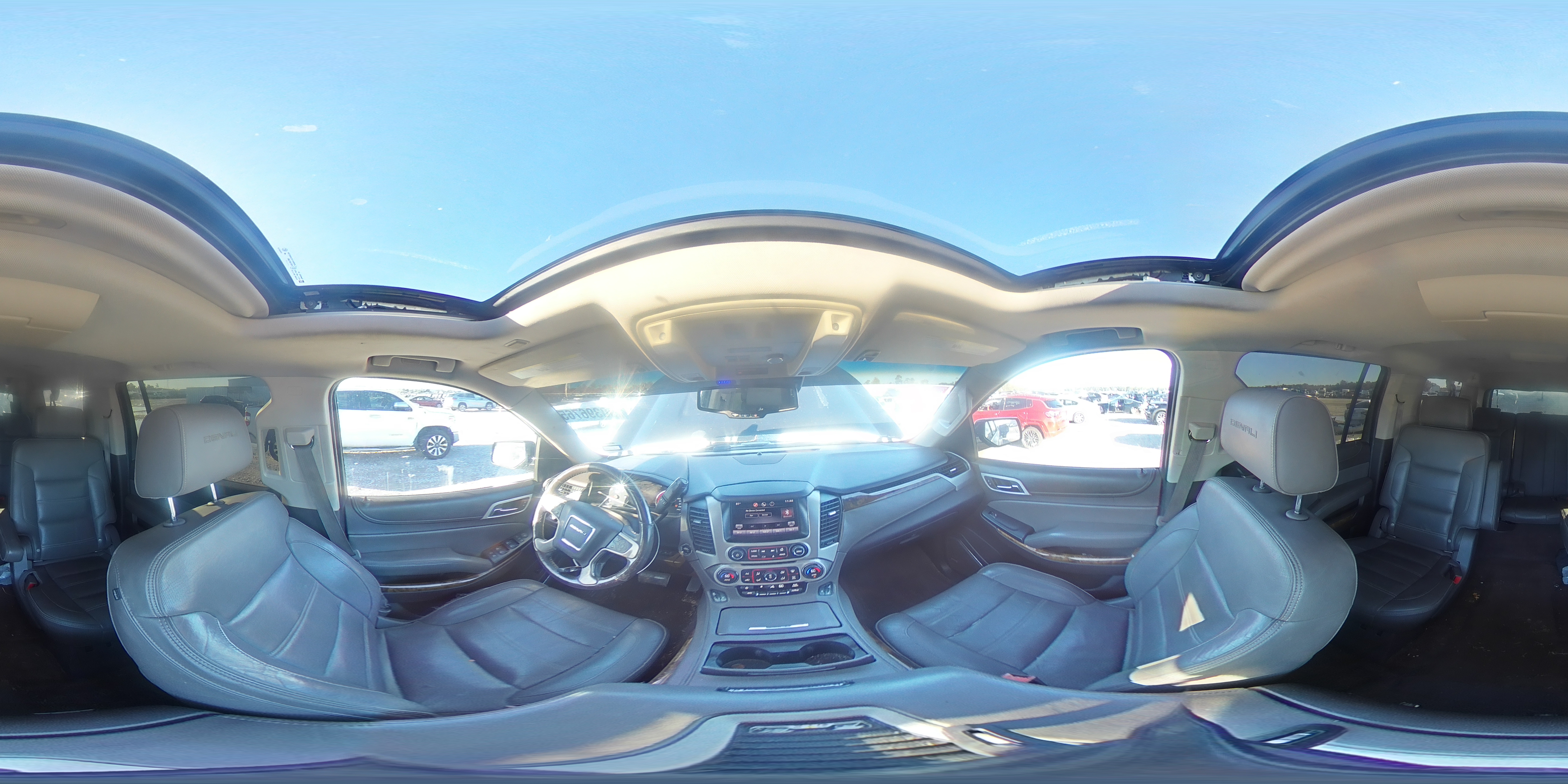 2015 GMC Yukon Xl Denali VIN: 1GKS2JKJ3FR632935 Lot: 90396765