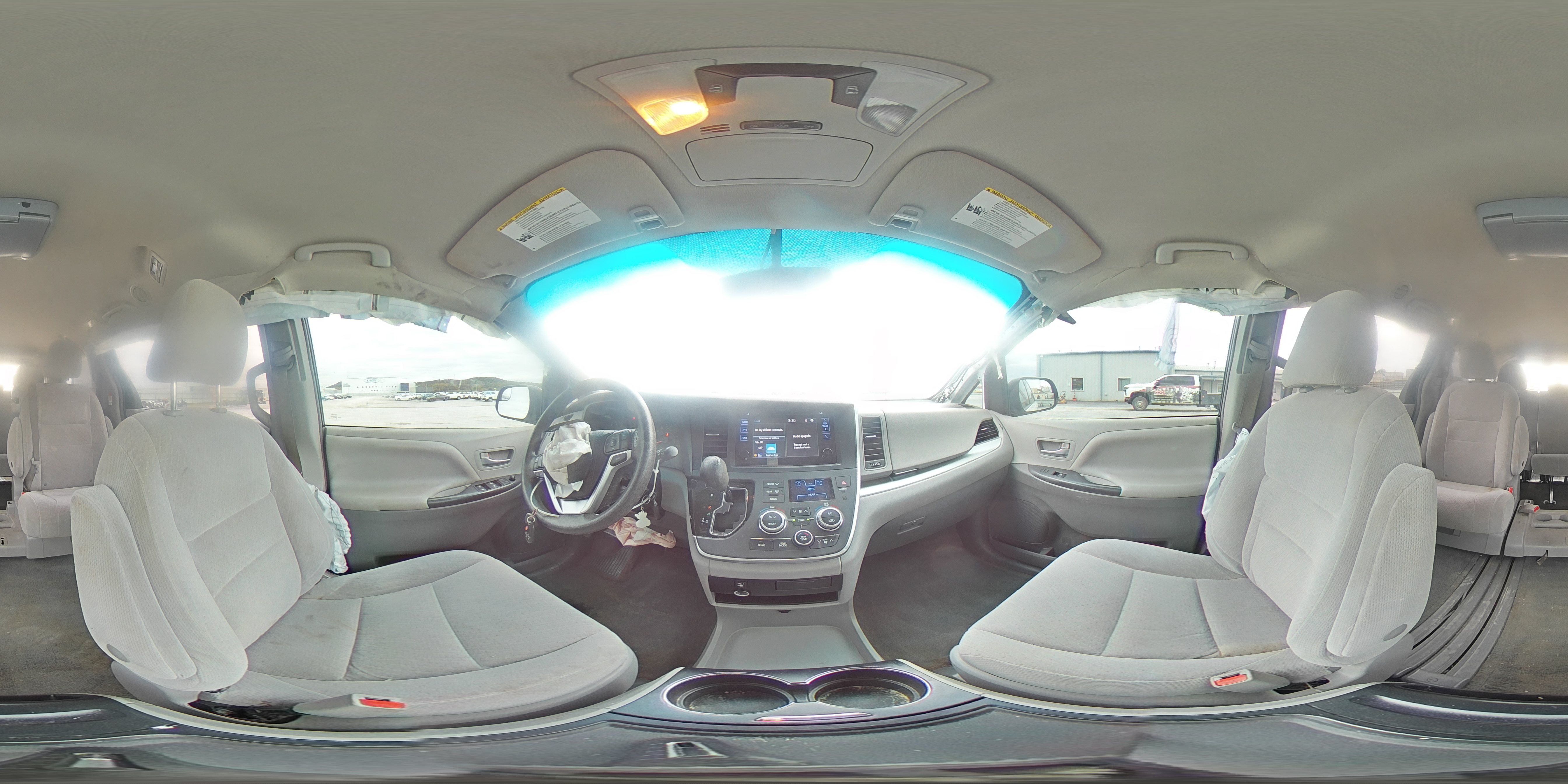 2015 Toyota Sienna Le VIN: 5TDKK3DC8FS586252 Lot: 90724045