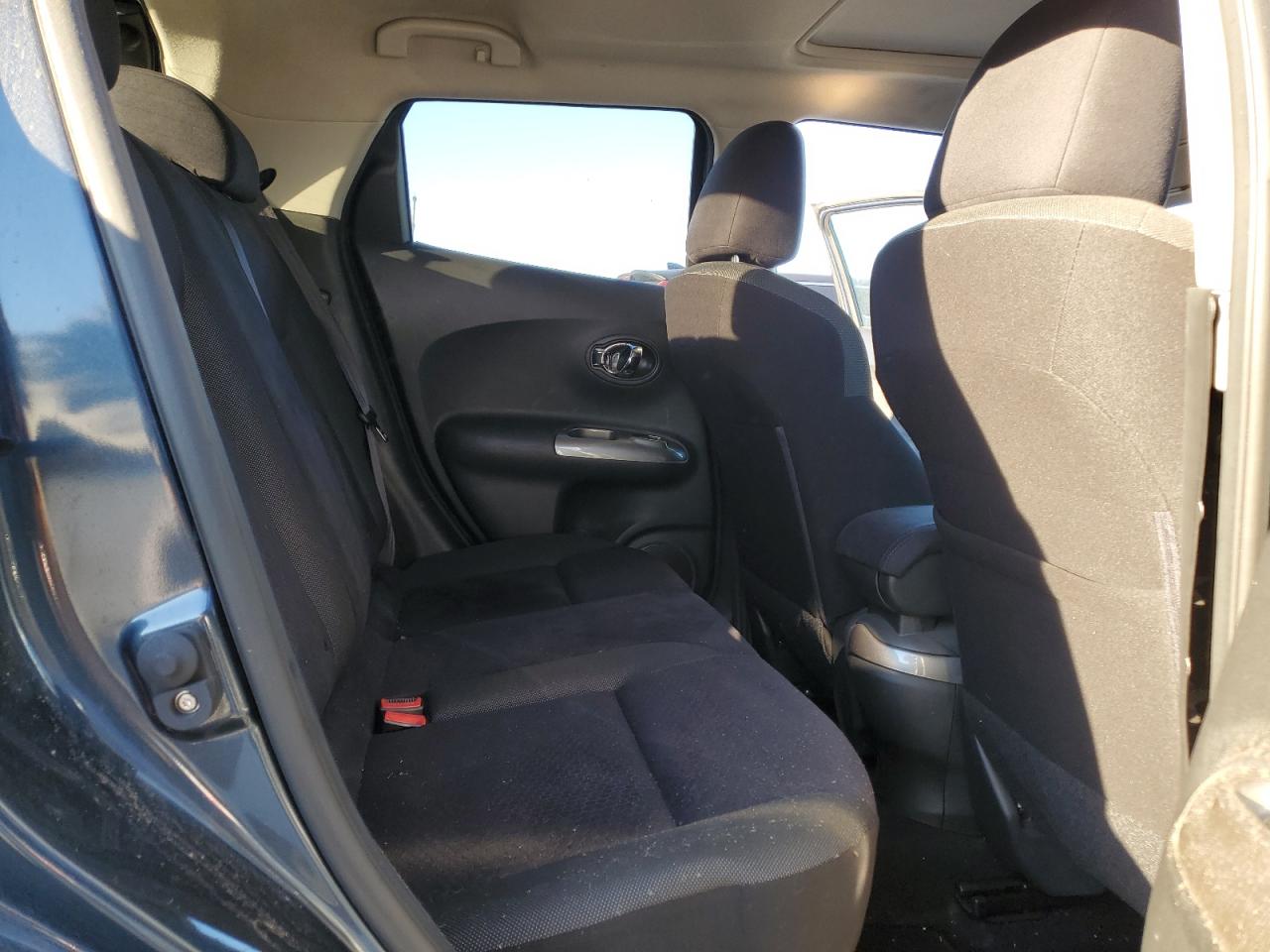 2013 Nissan Juke S VIN: JN8AF5MR1DT208843 Lot: 82568025