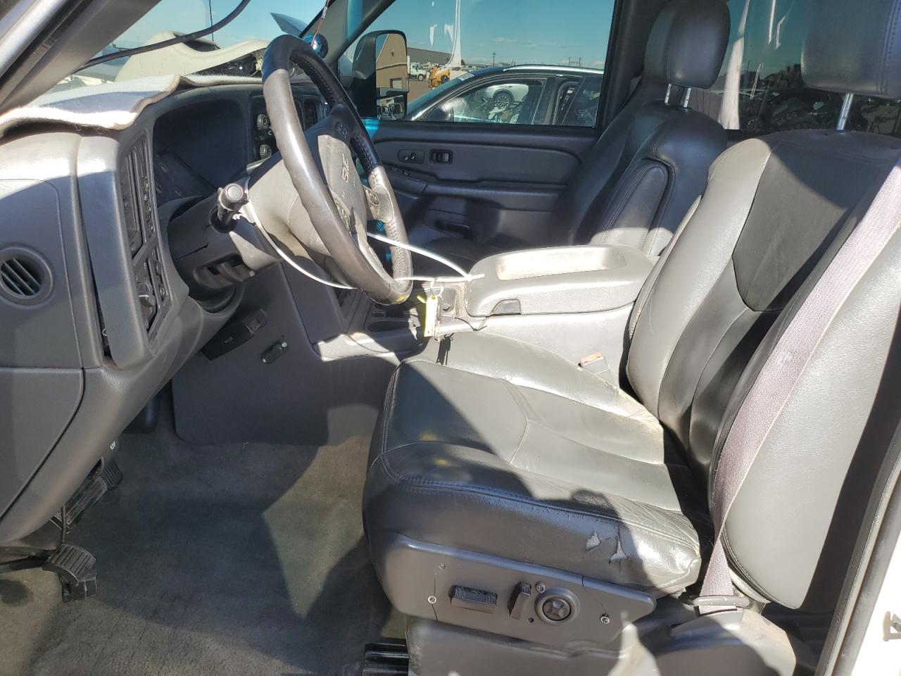 2004 GMC Sierra K2500 Heavy Duty VIN: 1GTHK23144F166957 Lot: 82698165