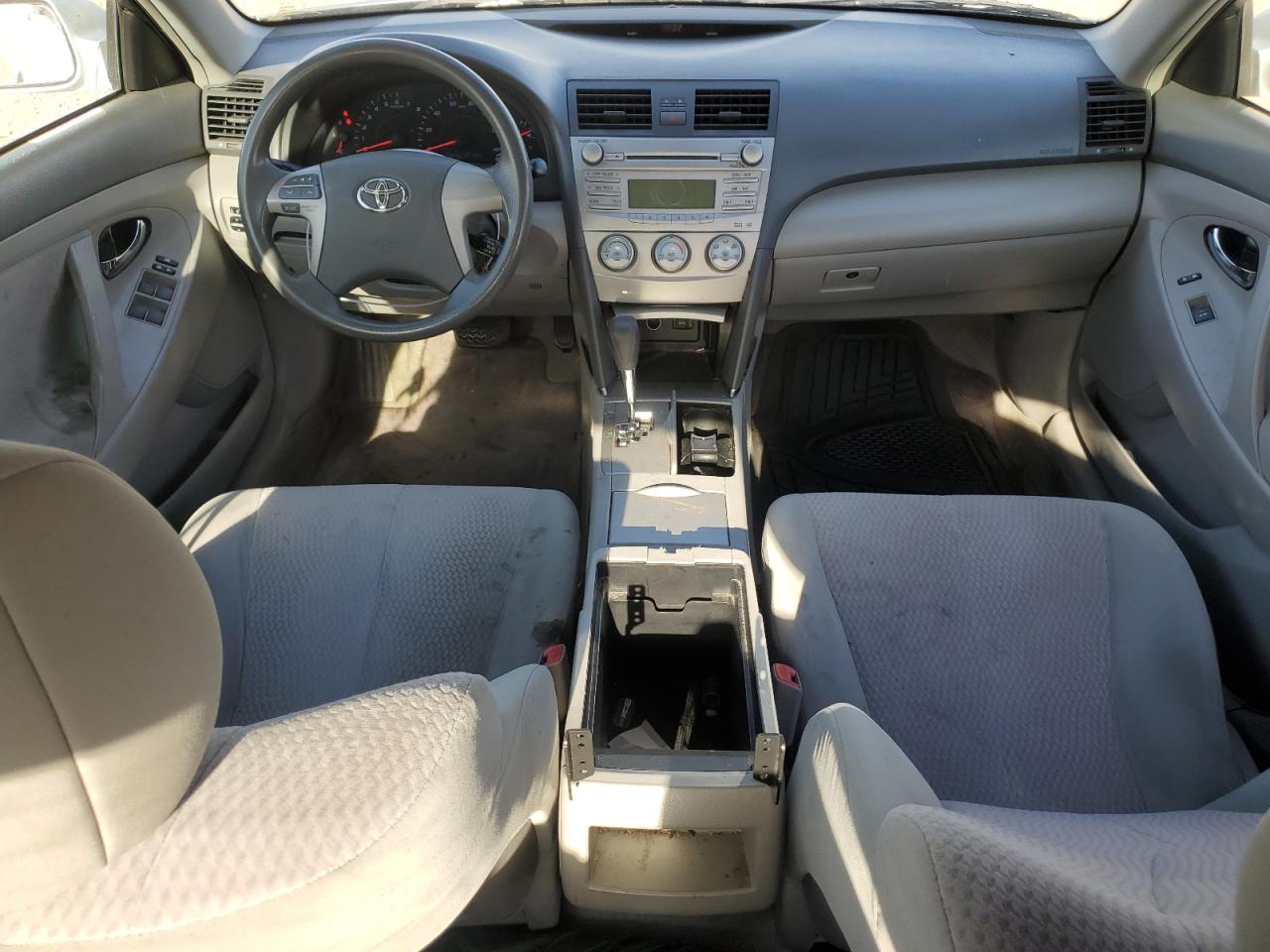 2011 Toyota Camry Base VIN: 4T1BF3EKXBU666616 Lot: 84619525