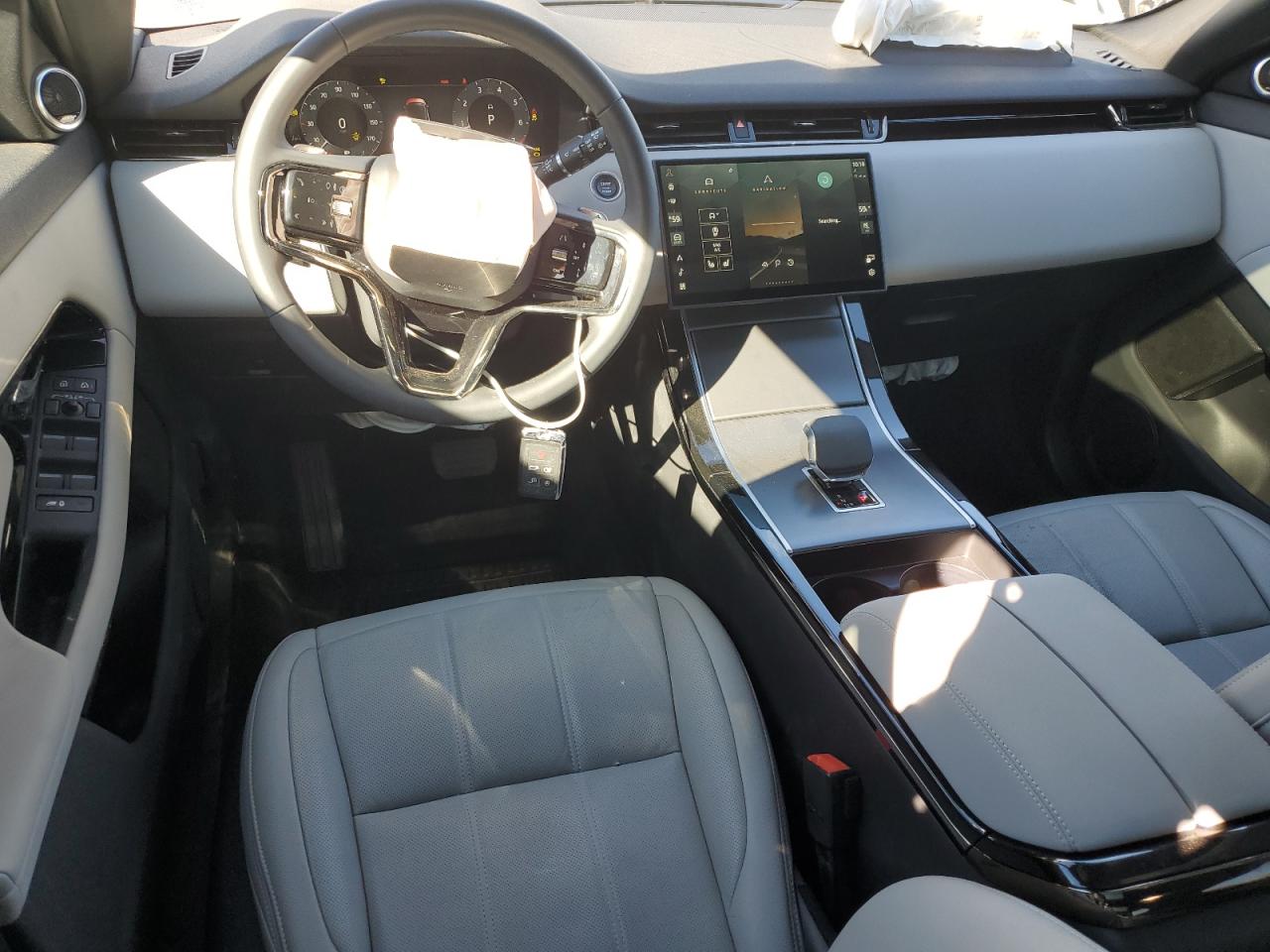 2026 Land Rover Range Rover Evoque S VIN: SALZJ2FX4TH294294 Lot: 86882245