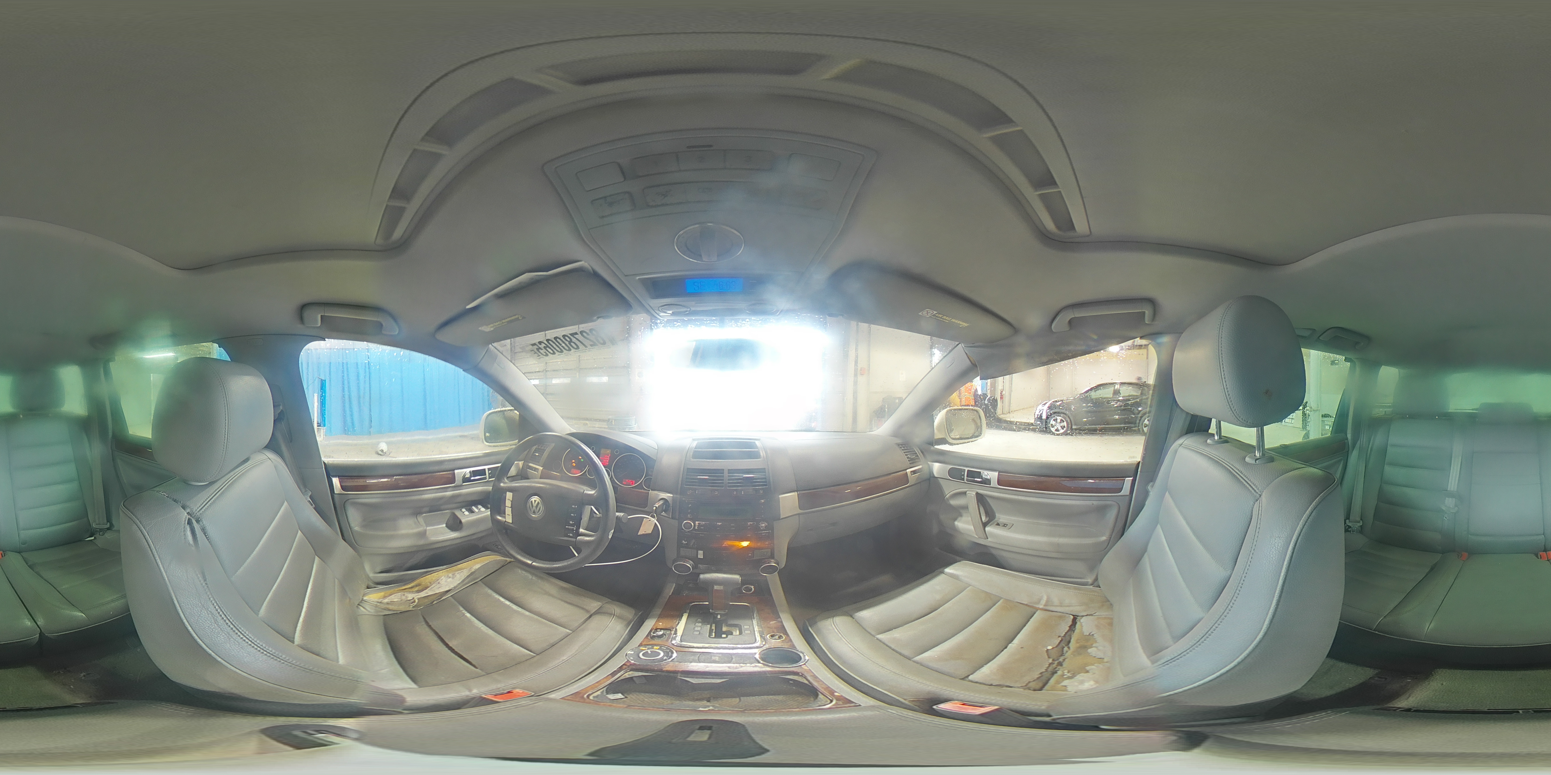 2004 Volkswagen Touareg 3.2 VIN: WVGBC77L64D078530 Lot: 82780065