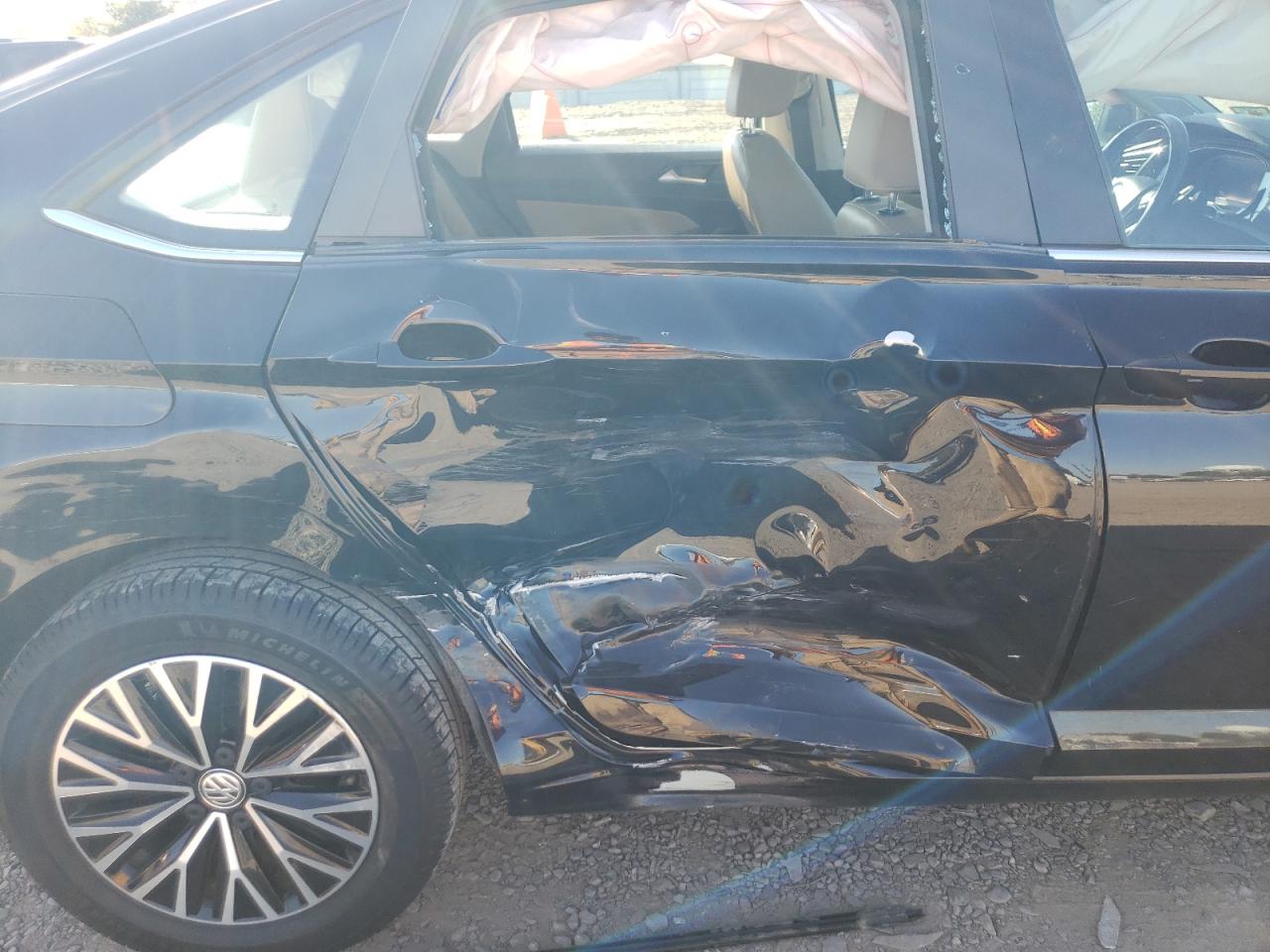 2019 Volkswagen Jetta Sel VIN: 3VWE57BU8KM043689 Lot: 84440545